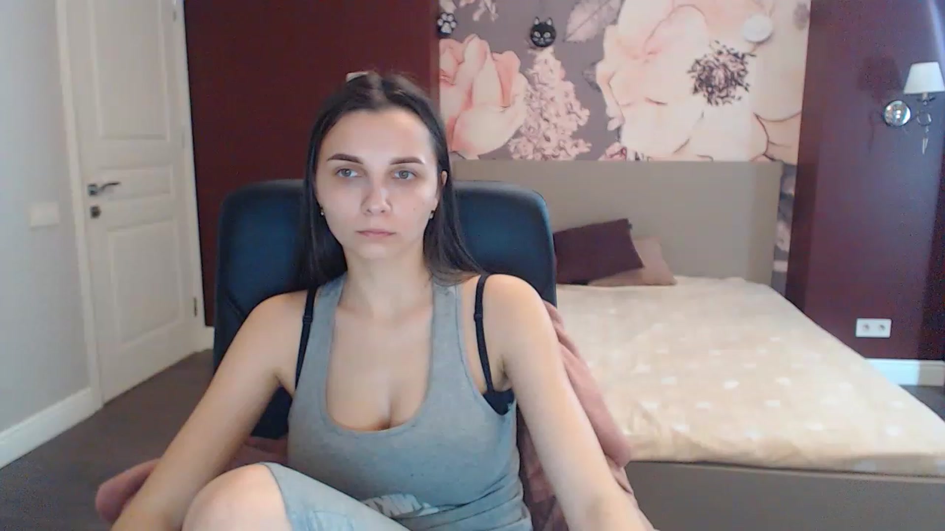 Gallery image thumbnail from Karina_Mils's myfreecams stream on, 03/02/2023, 11:09 image 18 of 20