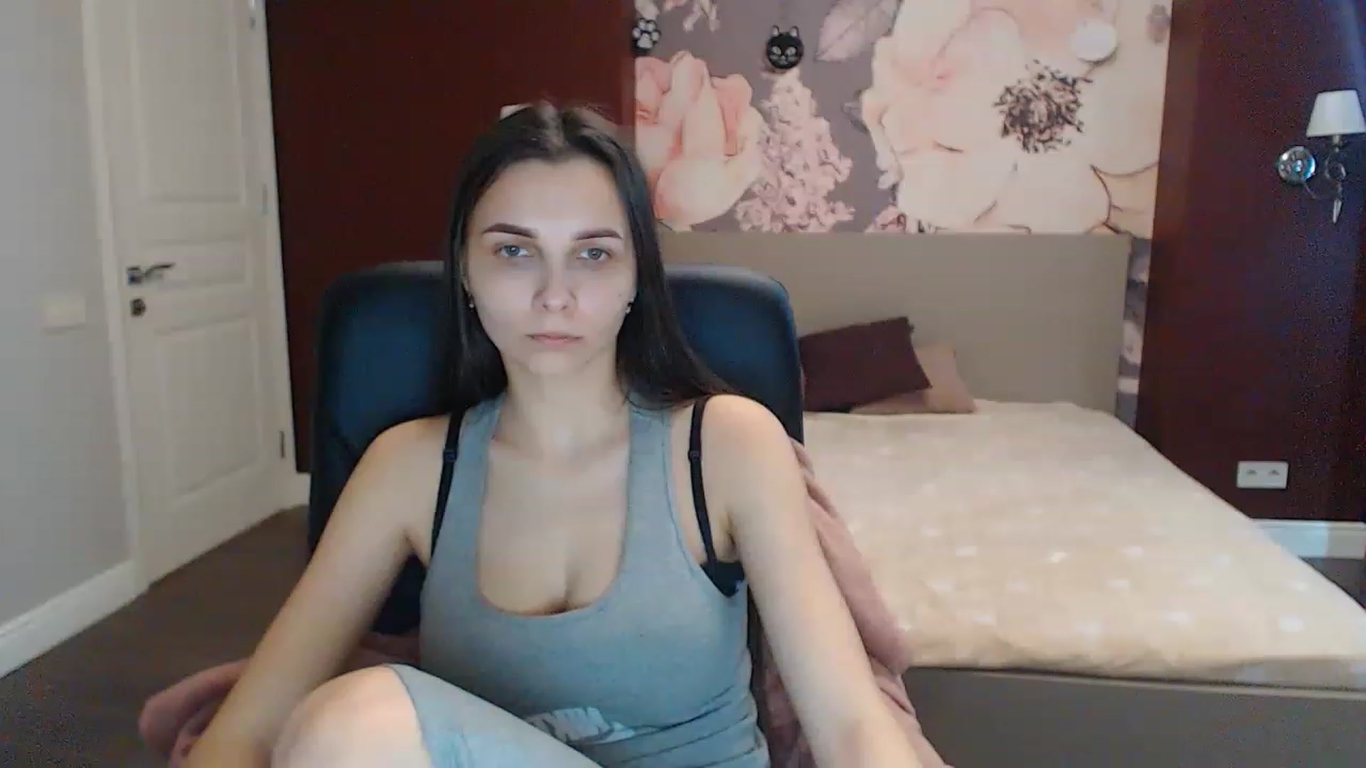 Gallery image thumbnail from Karina_Mils's myfreecams stream on, 03/02/2023, 11:09 image 14 of 20
