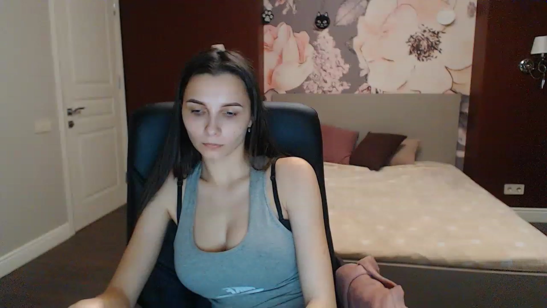 Gallery image thumbnail from Karina_Mils's myfreecams stream on, 03/04/2023, 15:57 image 20 of 20