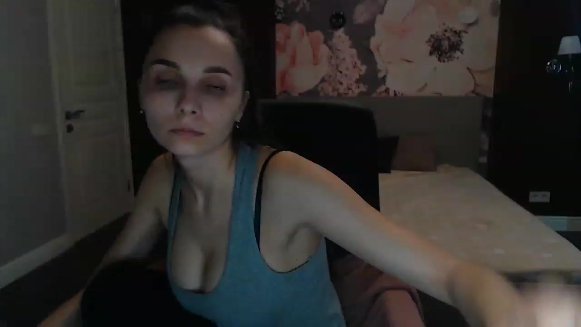 Gallery image thumbnail from Karina_Mils's myfreecams stream on, 03/07/2023, 10:05 image 10 of 20