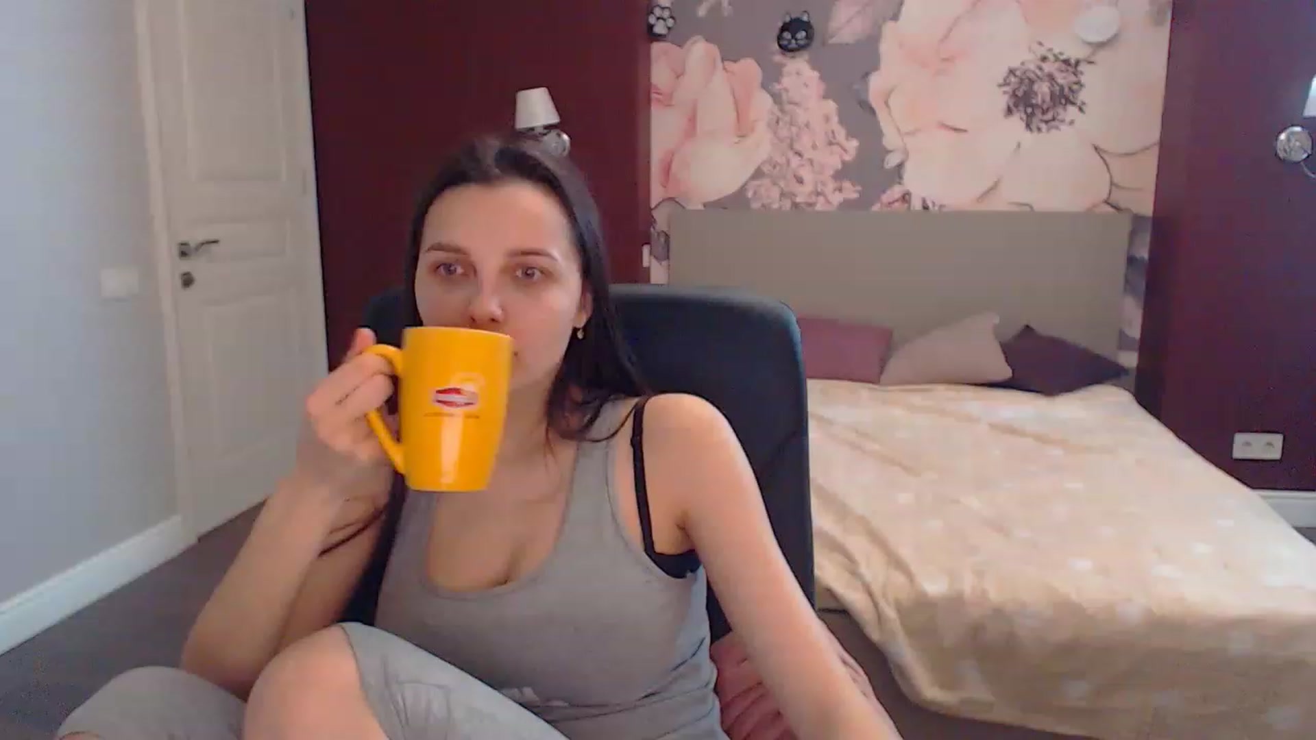 Gallery image thumbnail from Karina_Mils's myfreecams stream on, 03/14/2023, 11:58 image 2 of 20