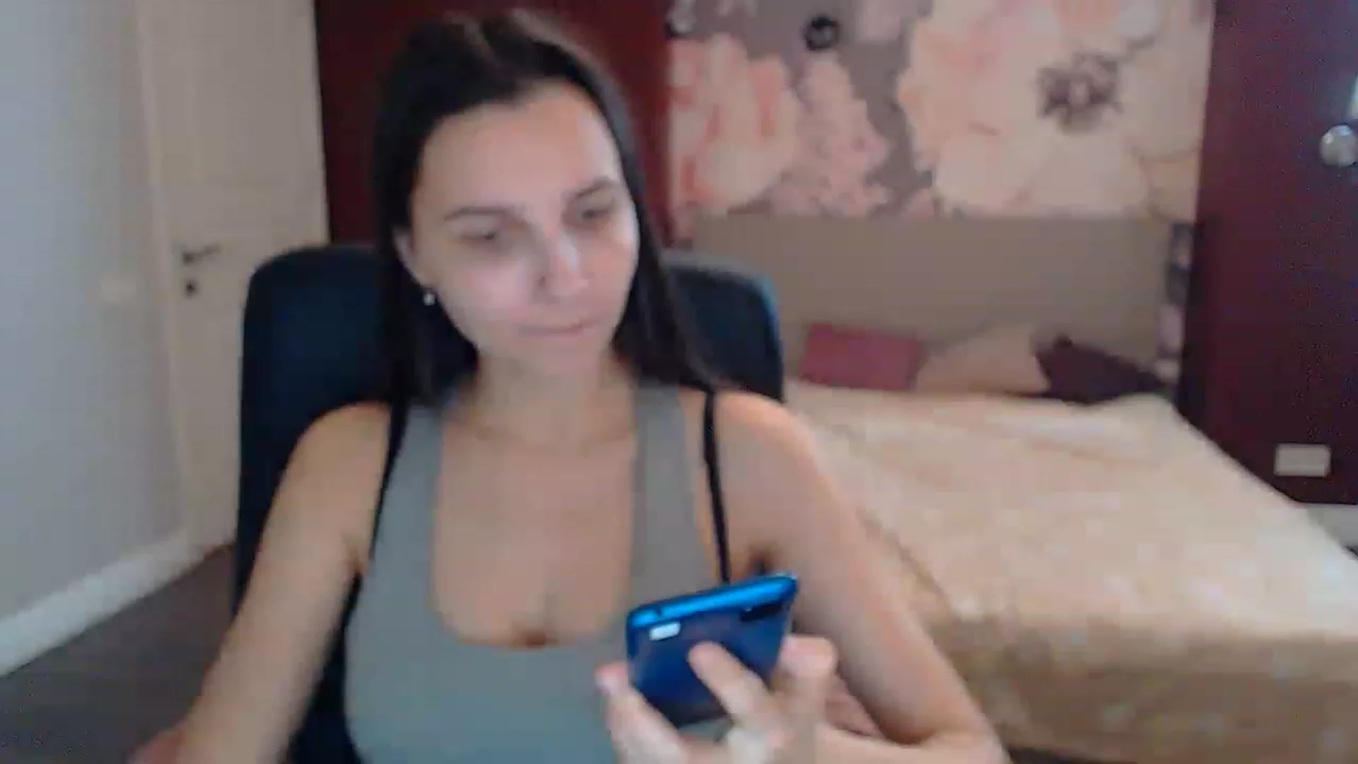 Gallery image thumbnail from Karina_Mils's myfreecams stream on, 03/14/2023, 11:58 image 14 of 20