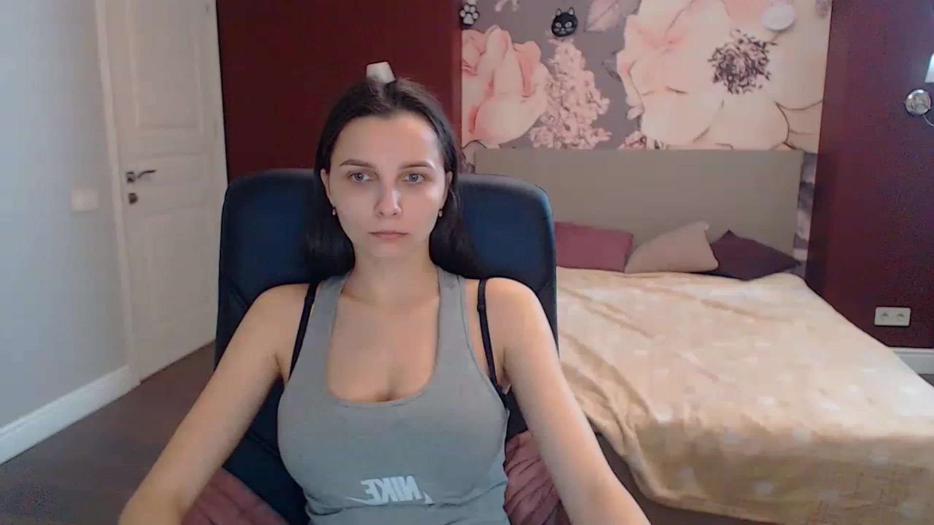 Gallery image thumbnail from Karina_Mils's myfreecams stream on, 03/14/2023, 11:58 image 16 of 20