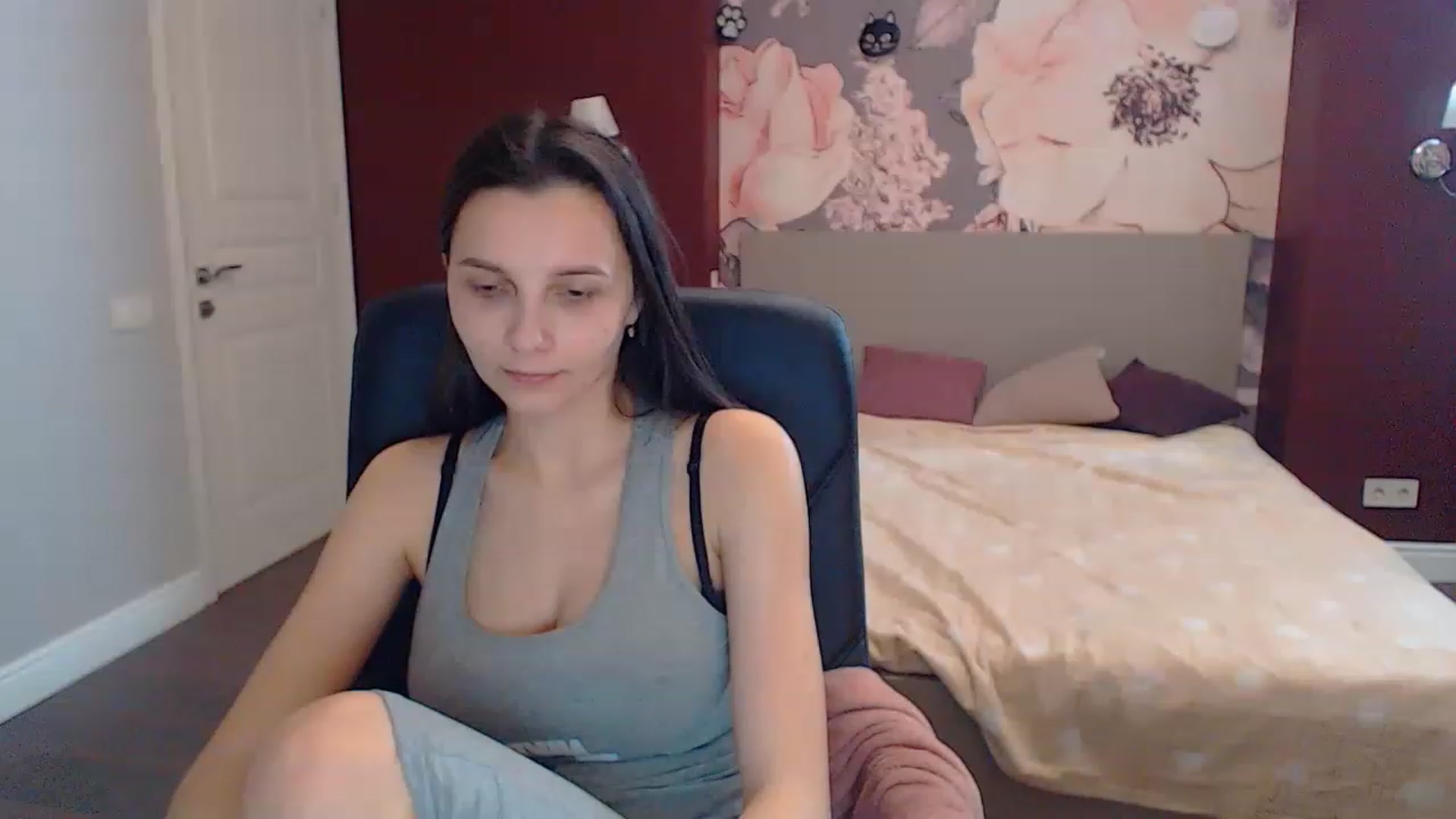 Gallery image thumbnail from Karina_Mils's myfreecams stream on, 03/14/2023, 11:58 image 9 of 20