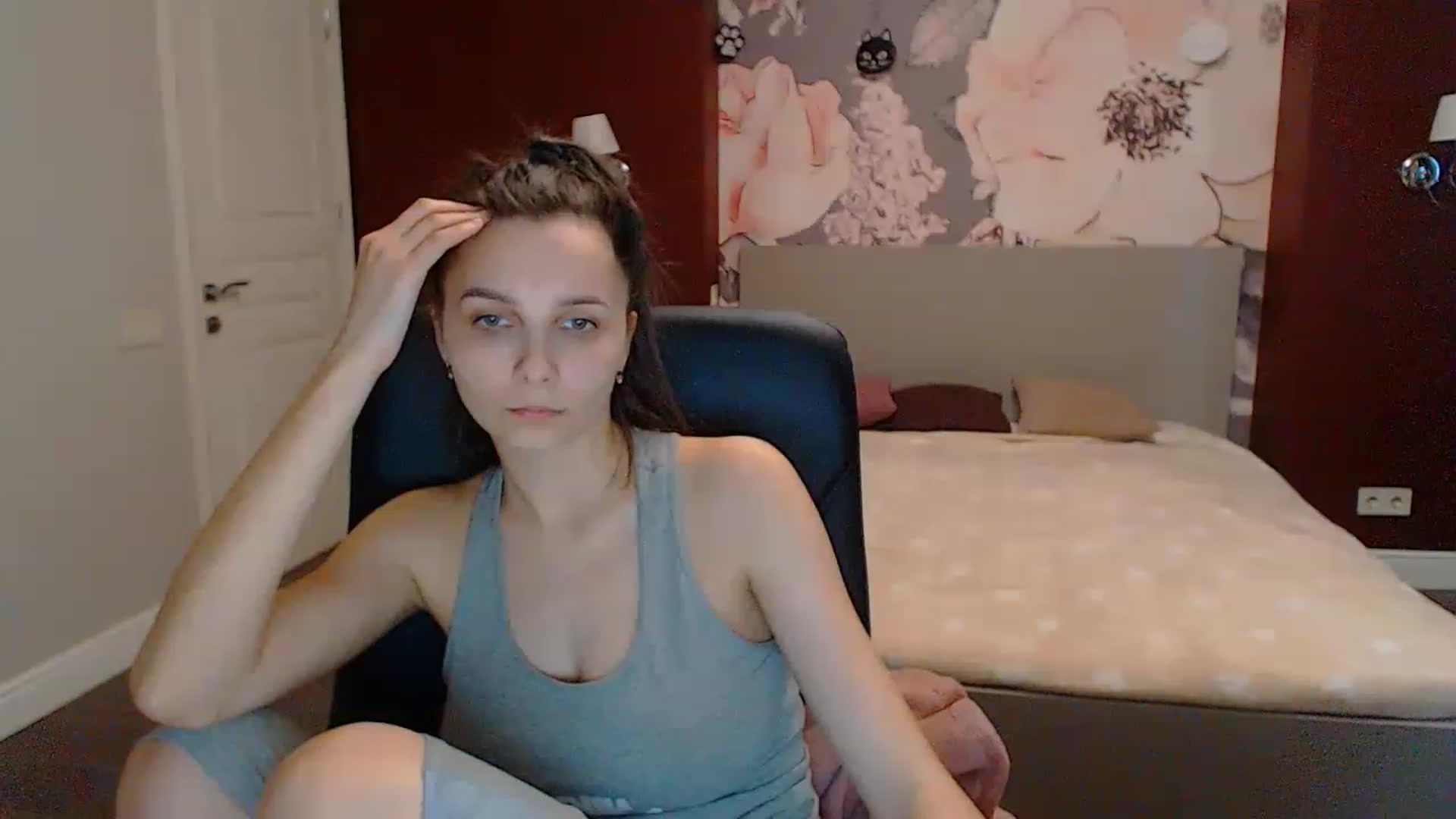 Gallery image thumbnail from Karina_Mils's myfreecams stream on, 03/15/2023, 11:47 image 20 of 20
