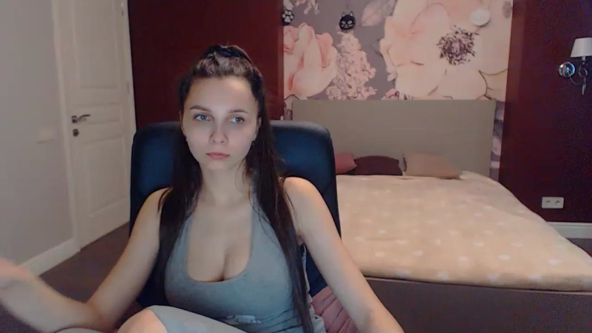 Gallery image thumbnail from Karina_Mils's myfreecams stream on, 03/15/2023, 11:47 image 1 of 20