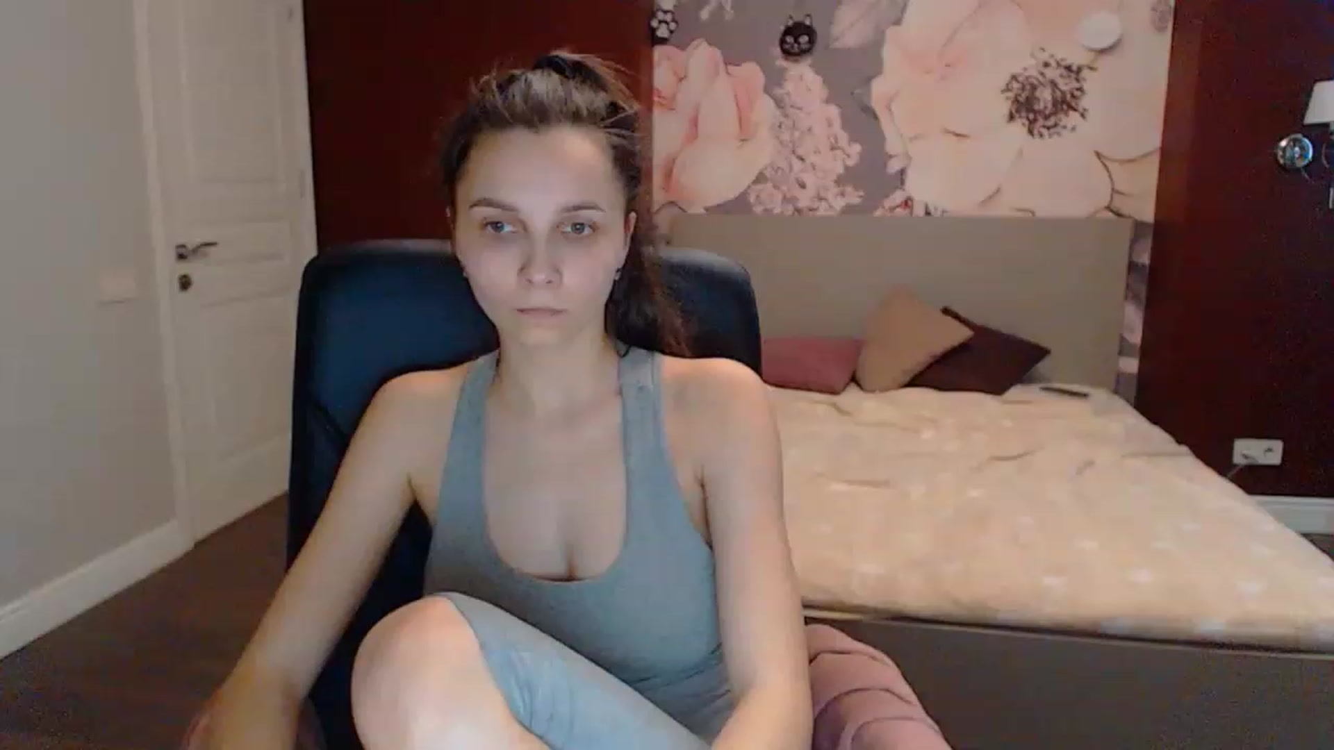 Gallery image thumbnail from Karina_Mils's myfreecams stream on, 03/16/2023, 12:02 image 19 of 20