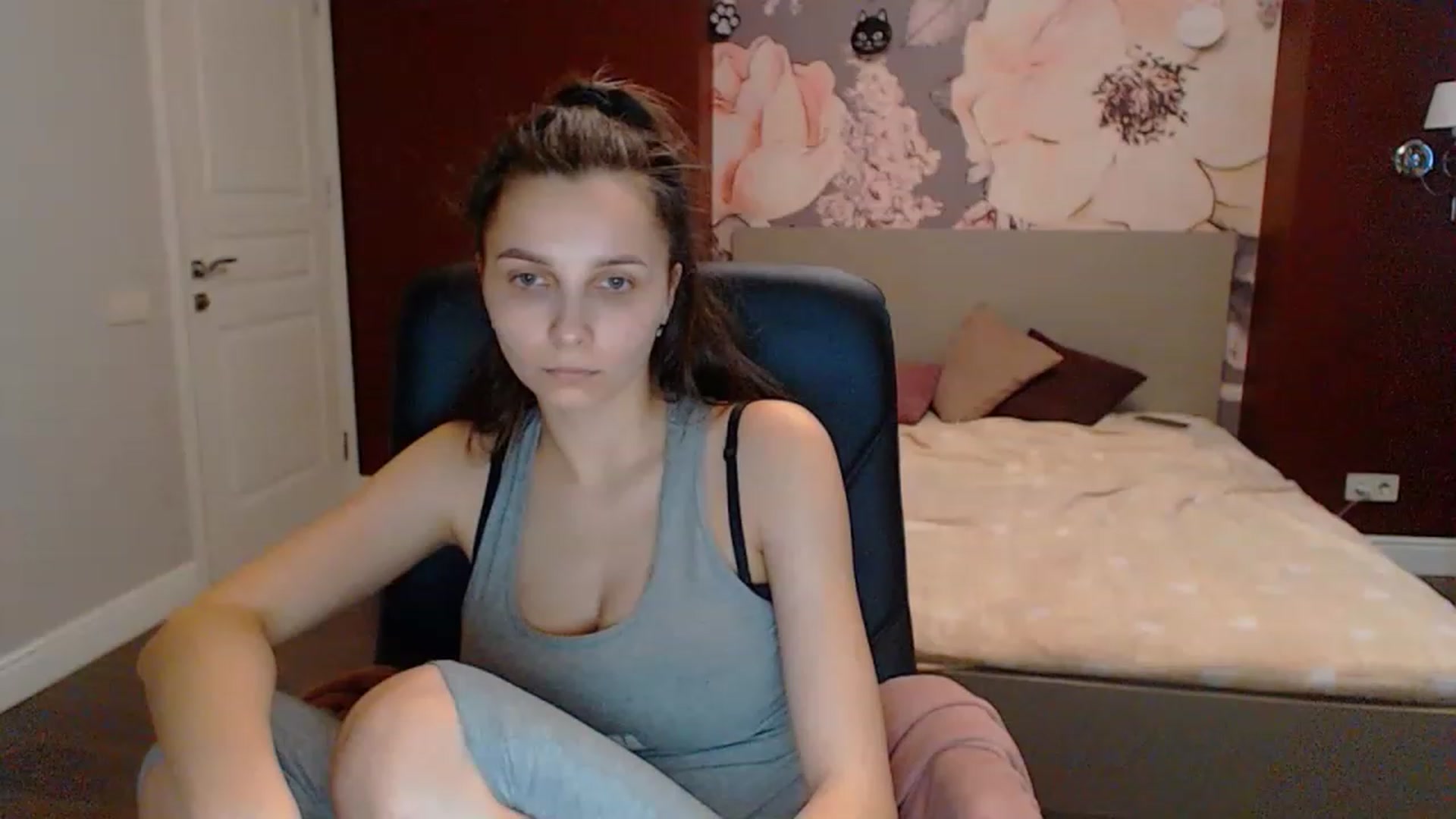 Gallery image thumbnail from Karina_Mils's myfreecams stream on, 03/16/2023, 12:02 image 1 of 20