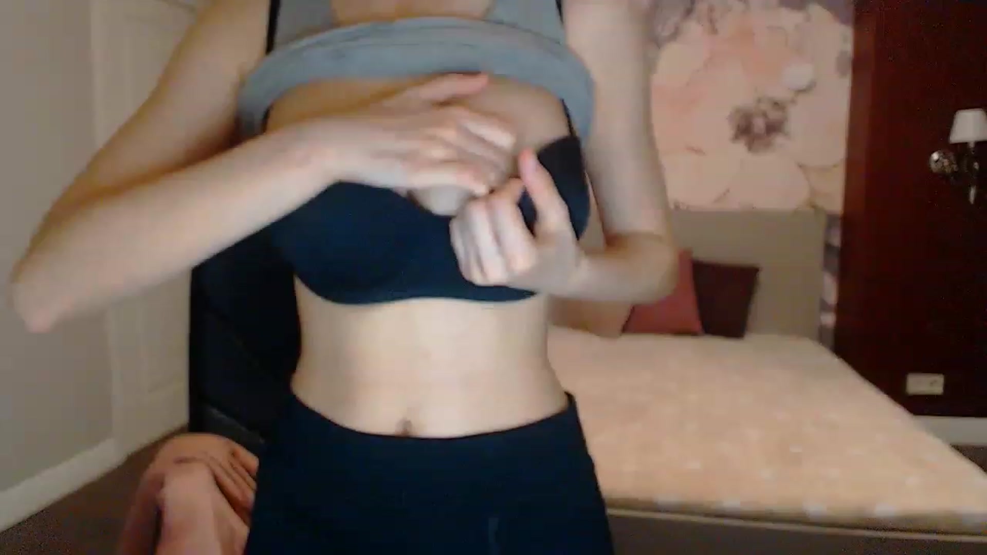 Gallery image thumbnail from Karina_Mils's myfreecams stream on, 03/17/2023, 16:38 image 1 of 20