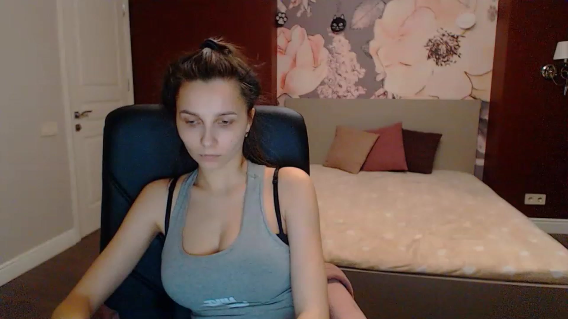 Gallery image thumbnail from Karina_Mils's myfreecams stream on, 03/17/2023, 17:57 image 20 of 20