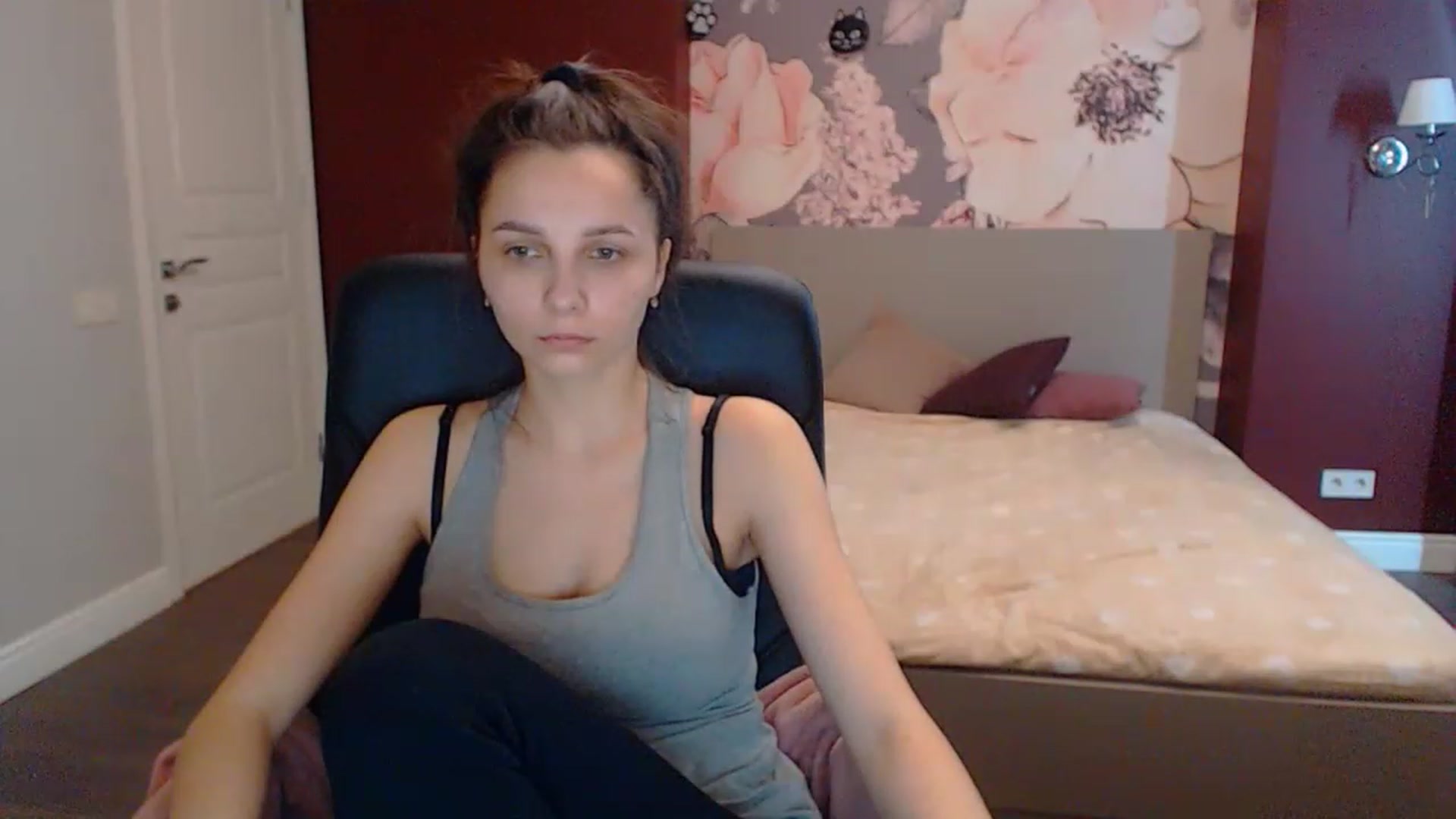 Gallery image thumbnail from Karina_Mils's myfreecams stream on, 03/21/2023, 10:30 image 3 of 20