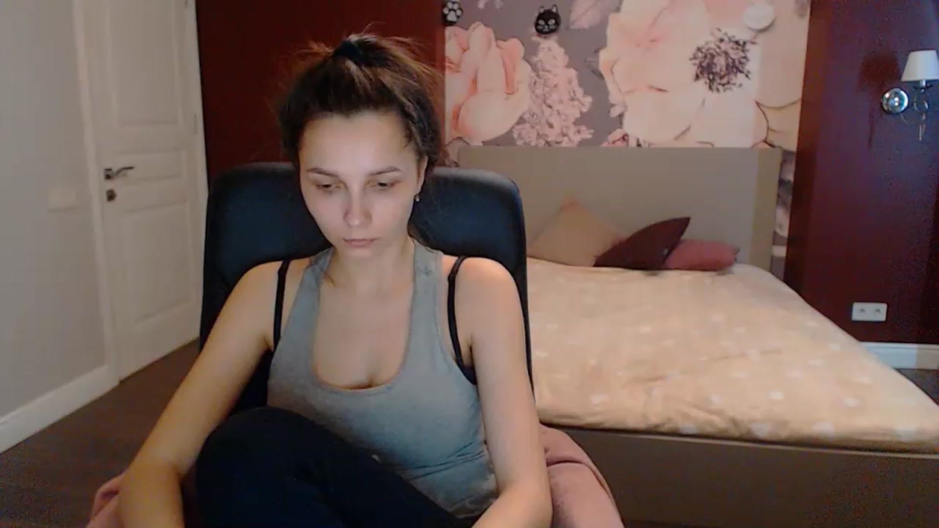 Gallery image thumbnail from Karina_Mils's myfreecams stream on, 03/21/2023, 10:30 image 4 of 20