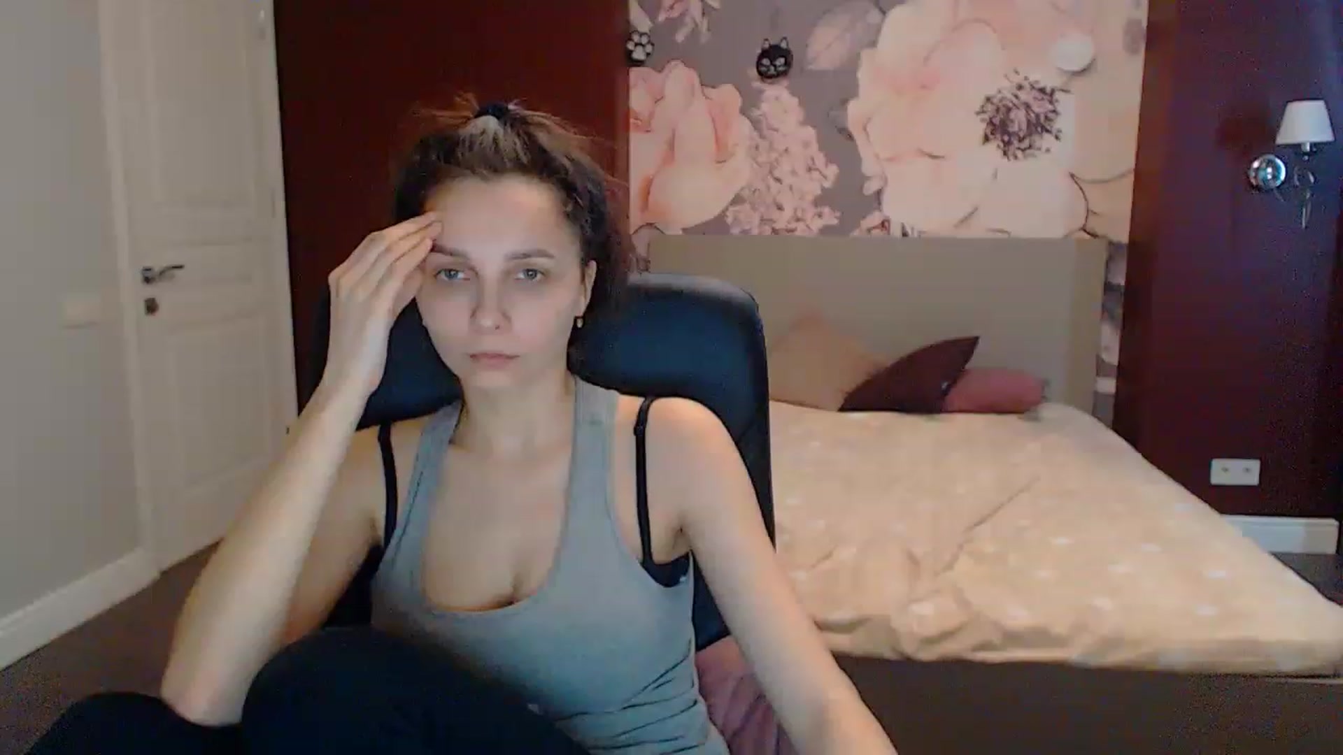 Gallery image thumbnail from Karina_Mils's myfreecams stream on, 03/21/2023, 11:35 image 3 of 20
