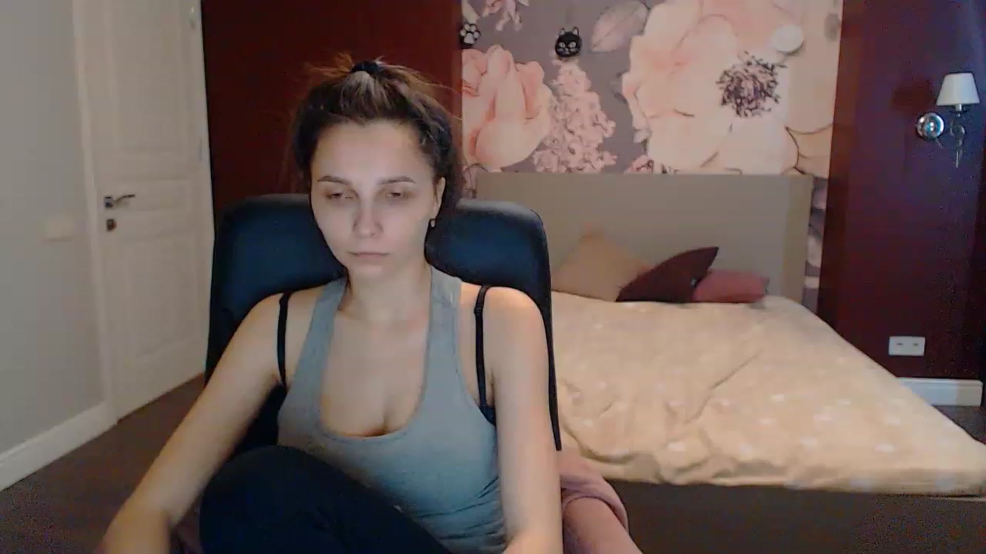 Gallery image thumbnail from Karina_Mils's myfreecams stream on, 03/21/2023, 11:35 image 2 of 20