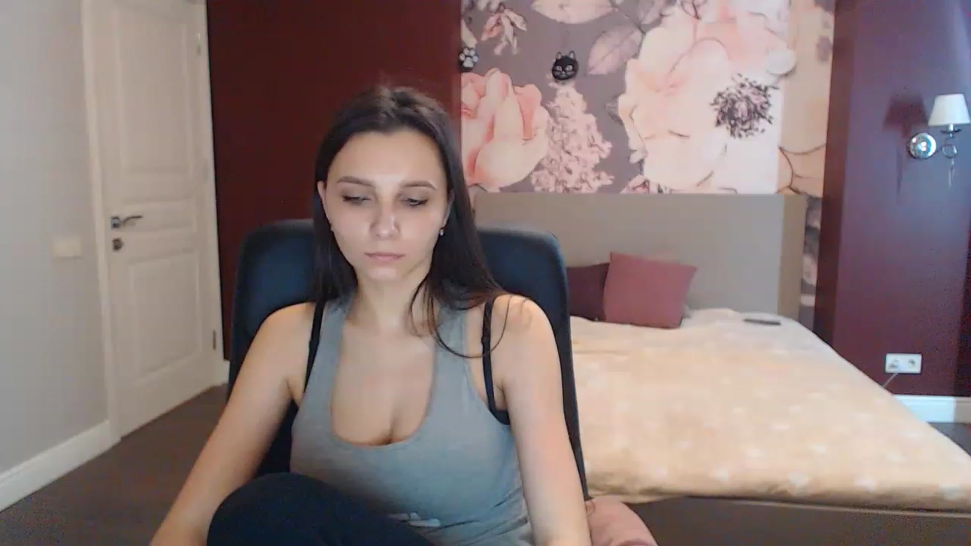 Gallery image thumbnail from Karina_Mils's myfreecams stream on, 03/22/2023, 11:59 image 9 of 20