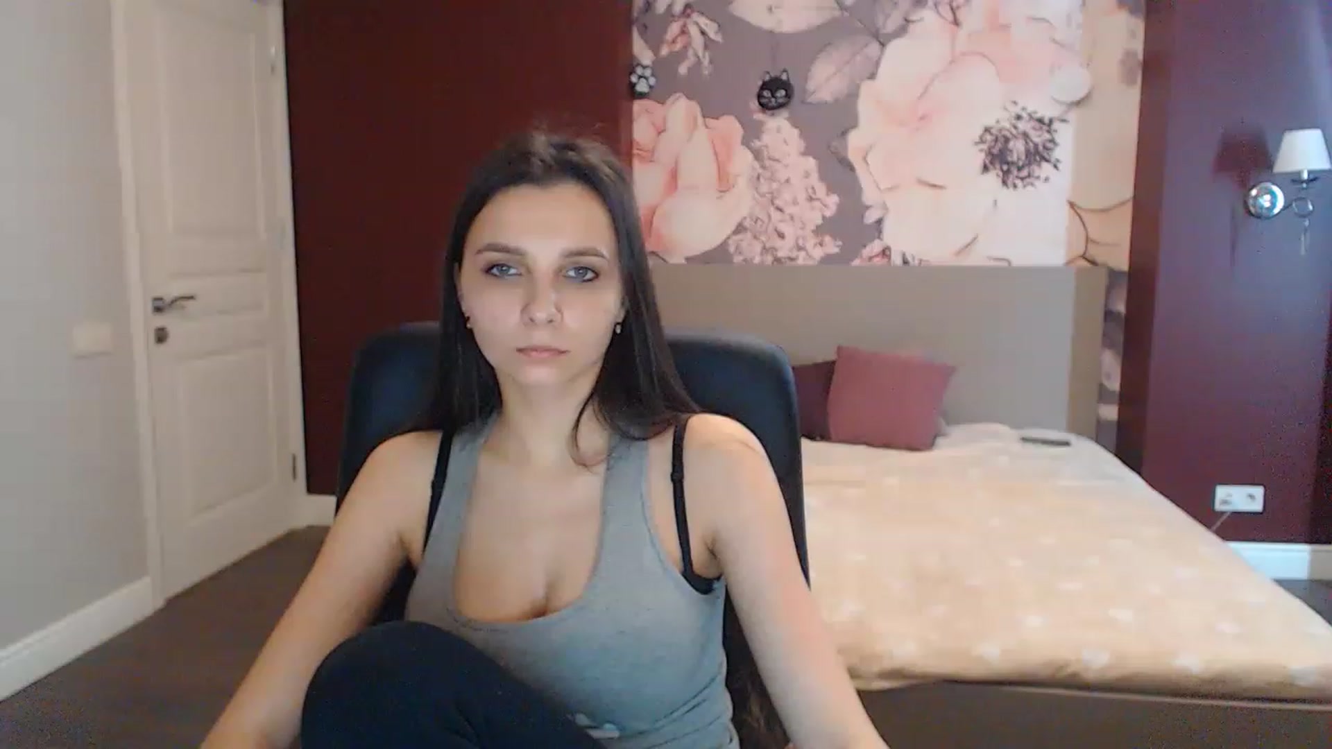 Gallery image thumbnail from Karina_Mils's myfreecams stream on, 03/22/2023, 11:59 image 8 of 20
