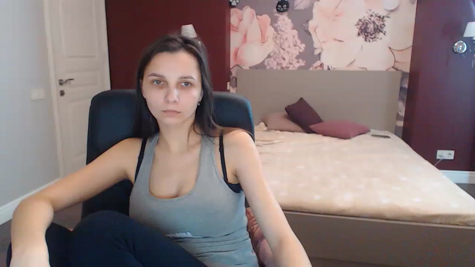 Gallery image thumbnail from Karina_Mils's myfreecams stream on, 03/23/2023, 12:03 image 3 of 20
