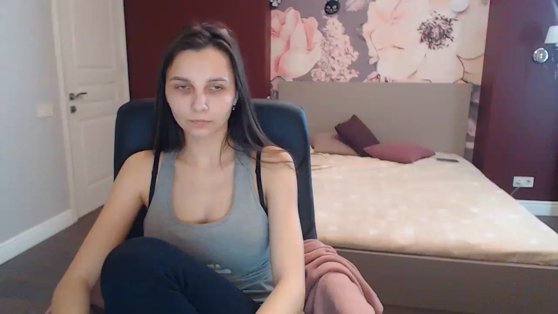 Gallery image thumbnail from Karina_Mils's myfreecams stream on, 03/23/2023, 12:03 image 5 of 20