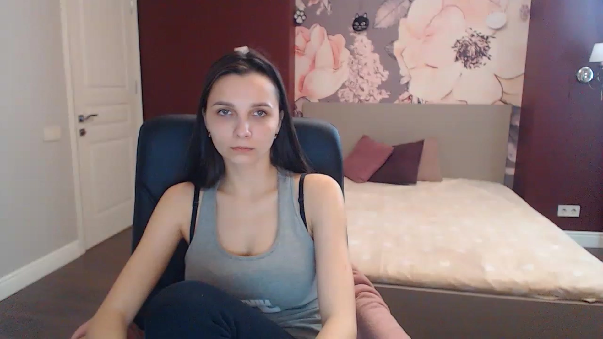 Gallery image thumbnail from Karina_Mils's myfreecams stream on, 03/24/2023, 13:59 image 18 of 20