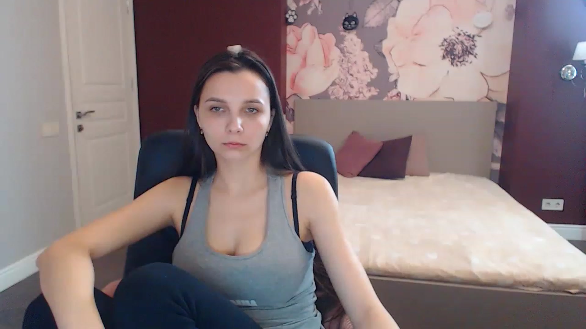 Gallery image thumbnail from Karina_Mils's myfreecams stream on, 03/24/2023, 13:59 image 3 of 20