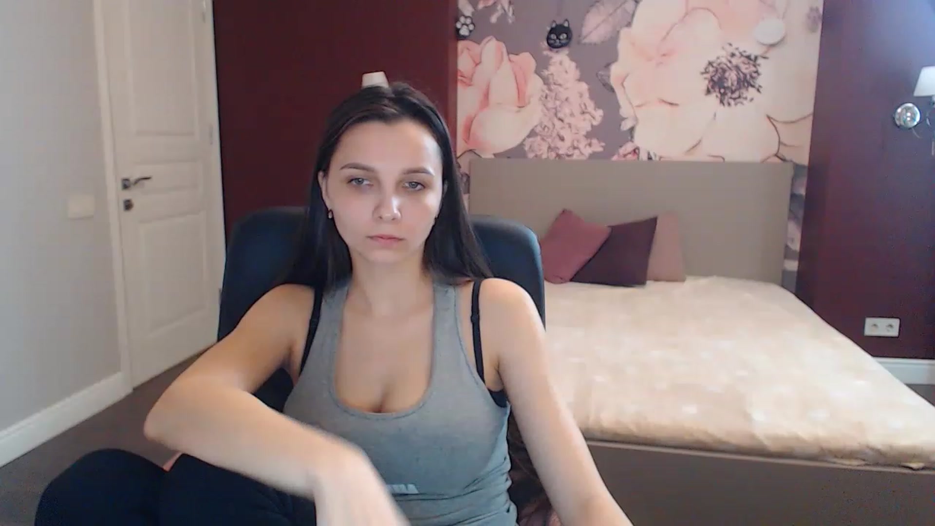 Gallery image thumbnail from Karina_Mils's myfreecams stream on, 03/24/2023, 13:59 image 8 of 20