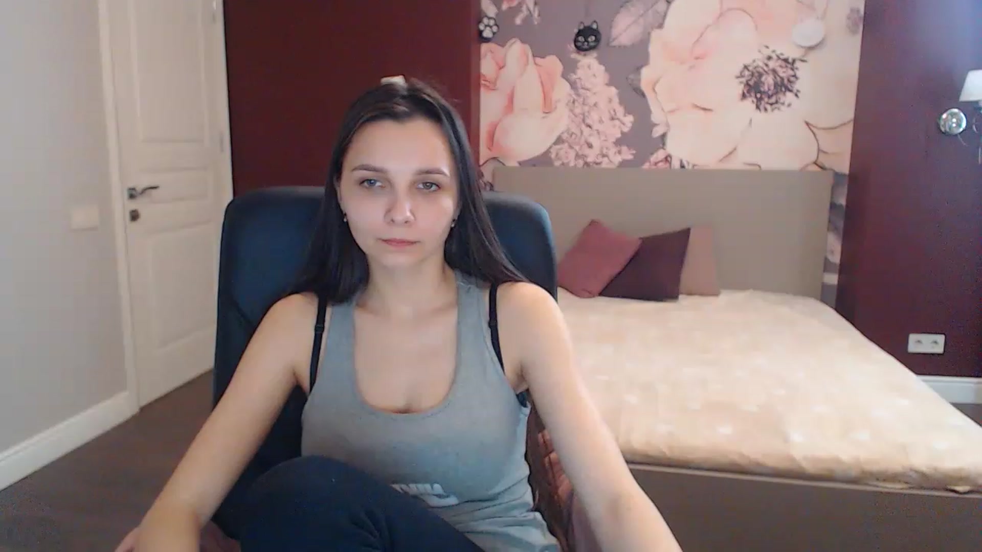 Gallery image thumbnail from Karina_Mils's myfreecams stream on, 03/24/2023, 13:59 image 17 of 20
