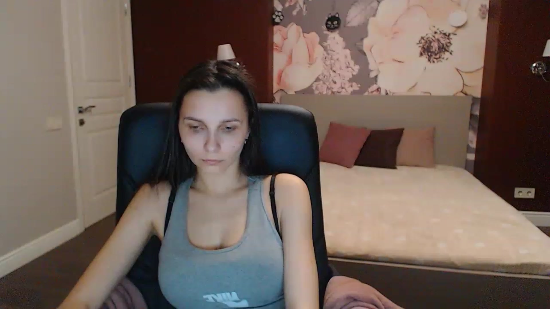 Gallery image thumbnail from Karina_Mils's myfreecams stream on, 03/25/2023, 15:25 image 20 of 20