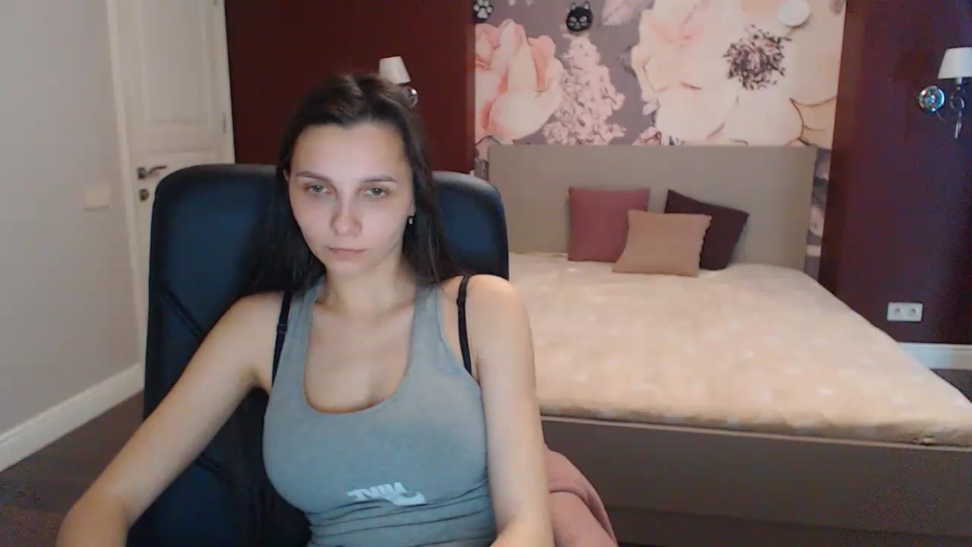 Gallery image thumbnail from Karina_Mils's myfreecams stream on, 03/29/2023, 07:39 image 20 of 20