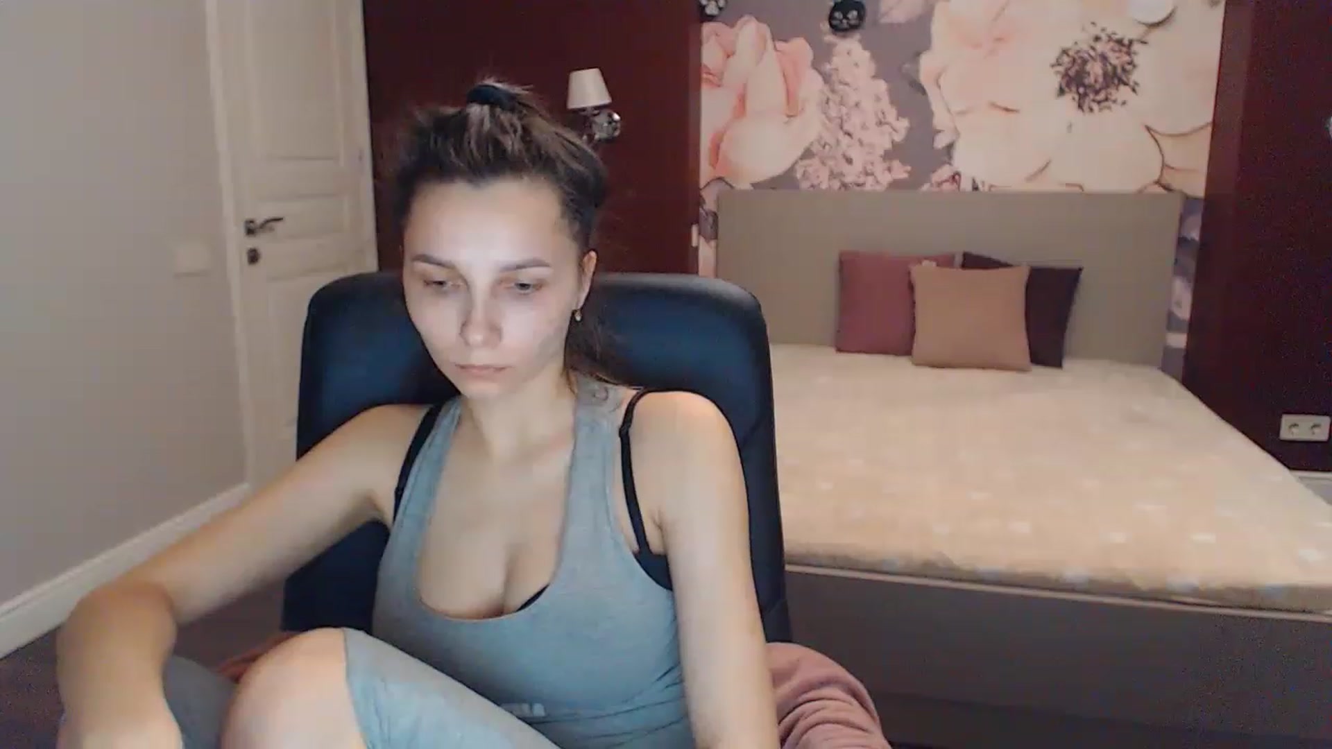 Gallery image thumbnail from Karina_Mils's myfreecams stream on, 03/31/2023, 15:12 image 20 of 20