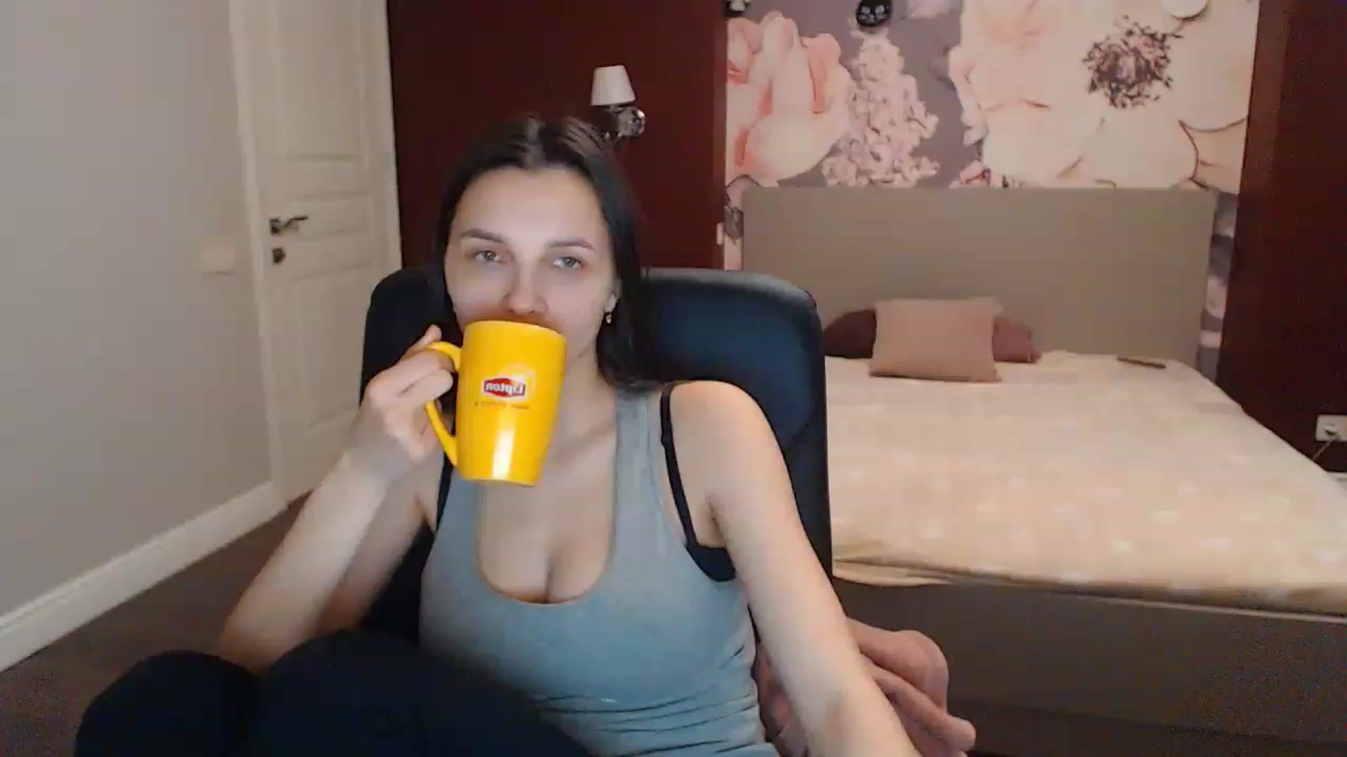 Gallery image thumbnail from Karina_Mils's myfreecams stream on, 04/07/2023, 09:41 image 13 of 20