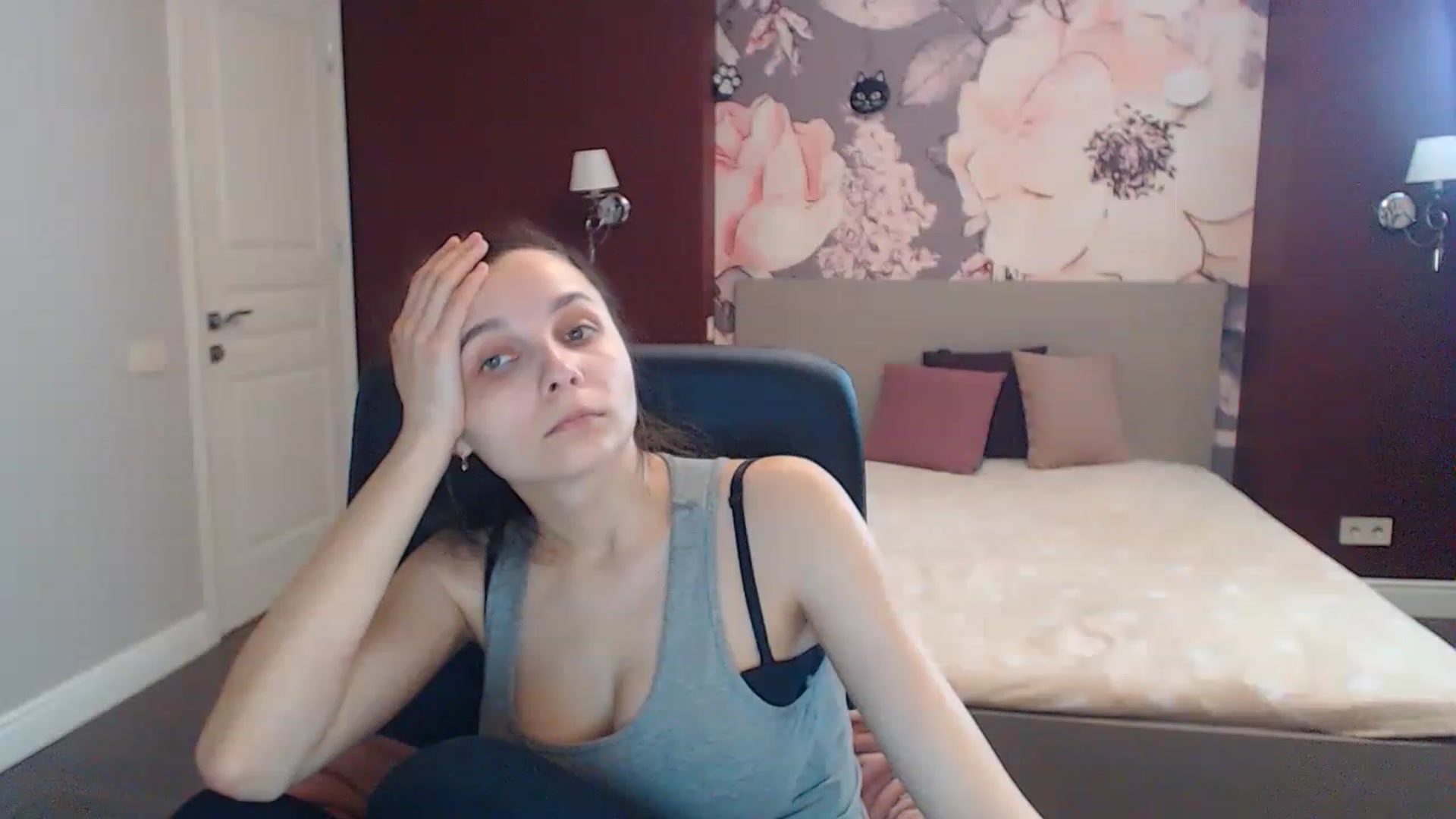 Gallery image thumbnail from Karina_Mils's myfreecams stream on, 04/15/2023, 12:59 image 14 of 20