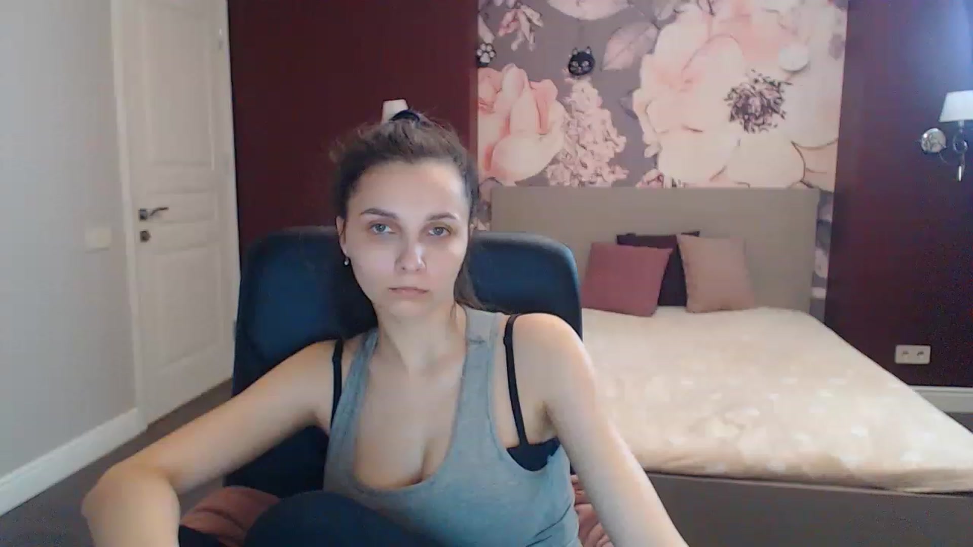 Gallery image thumbnail from Karina_Mils's myfreecams stream on, 04/15/2023, 12:59 image 16 of 20