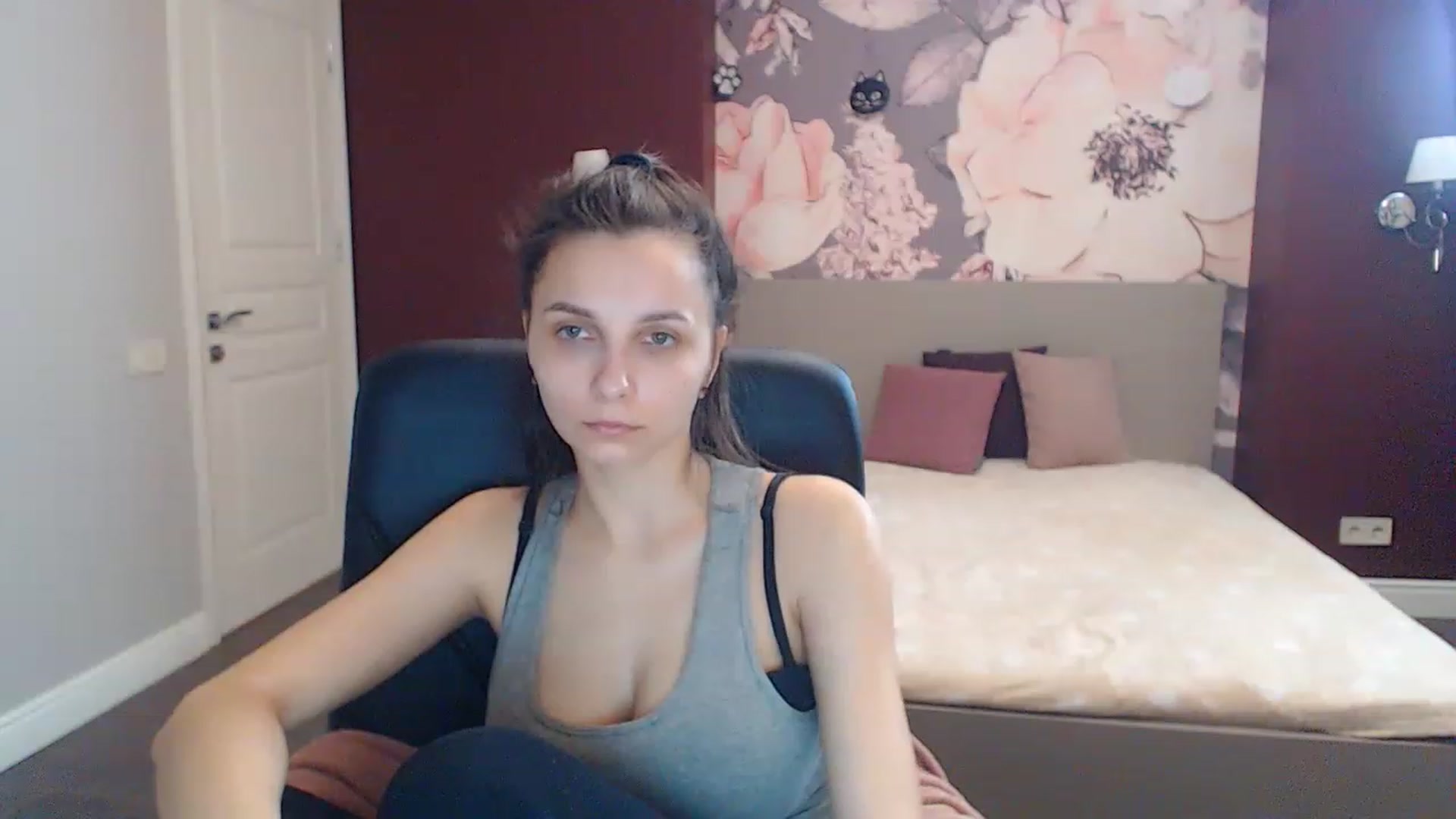 Gallery image thumbnail from Karina_Mils's myfreecams stream on, 04/15/2023, 12:59 image 11 of 20