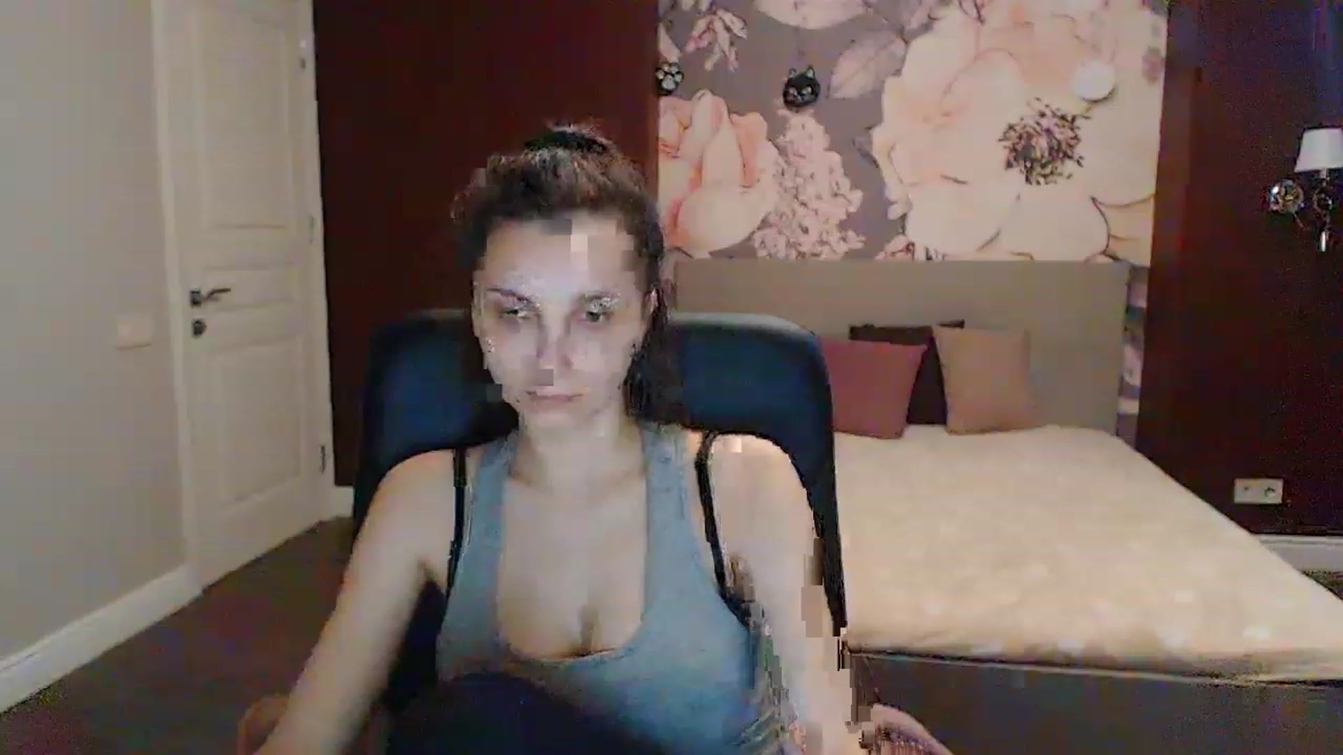 Gallery image thumbnail from Karina_Mils's myfreecams stream on, 04/15/2023, 13:58 image 20 of 20