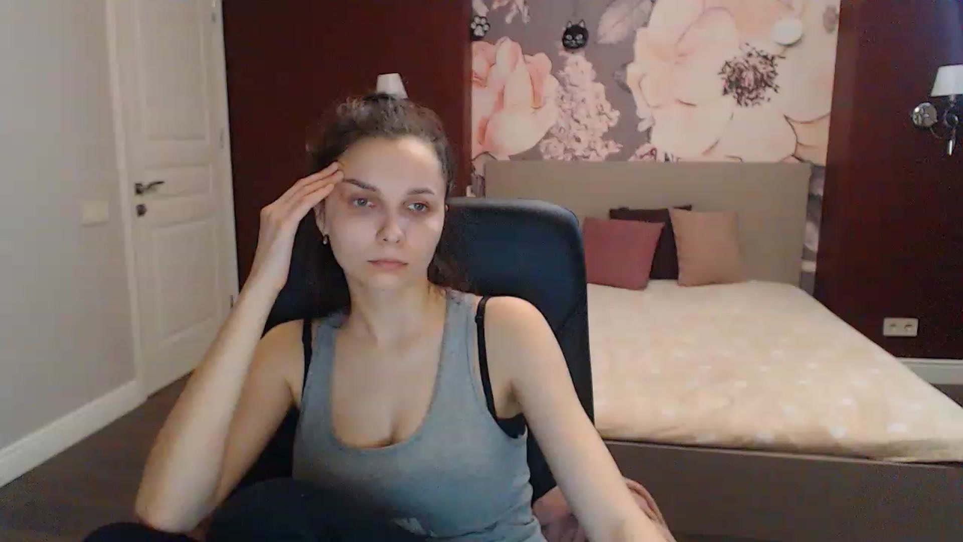 Gallery image thumbnail from Karina_Mils's myfreecams stream on, 04/15/2023, 13:58 image 10 of 20