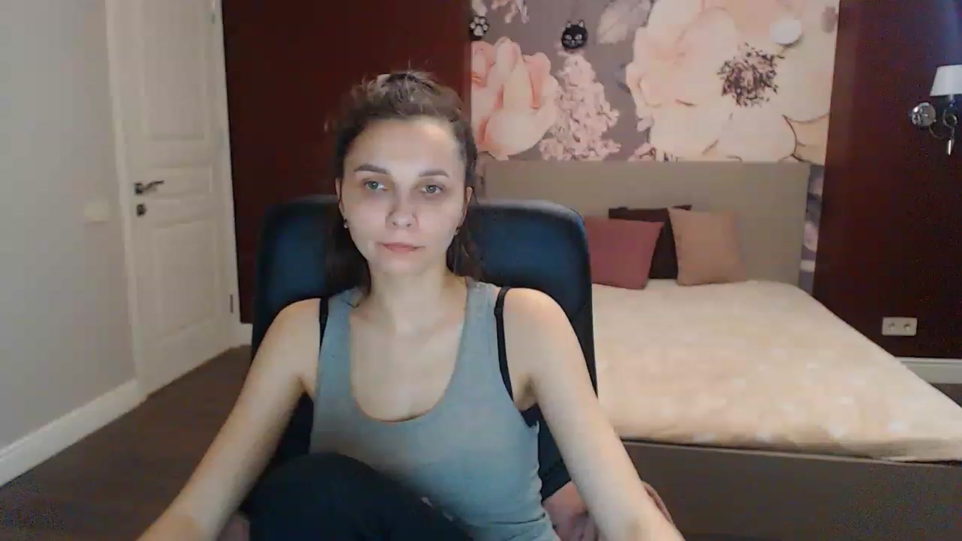 Gallery image thumbnail from Karina_Mils's myfreecams stream on, 04/15/2023, 13:58 image 3 of 20