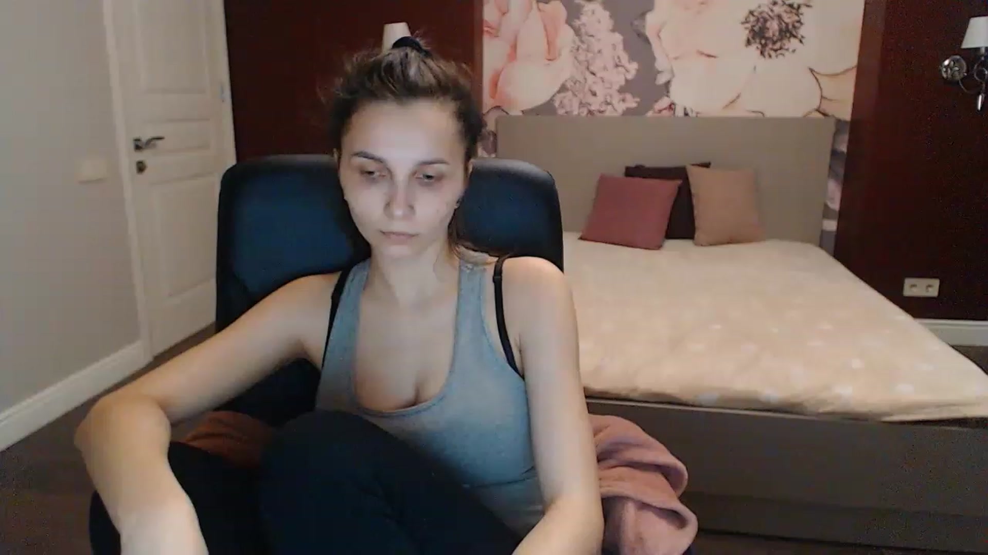 Gallery image thumbnail from Karina_Mils's myfreecams stream on, 04/15/2023, 15:23 image 1 of 20