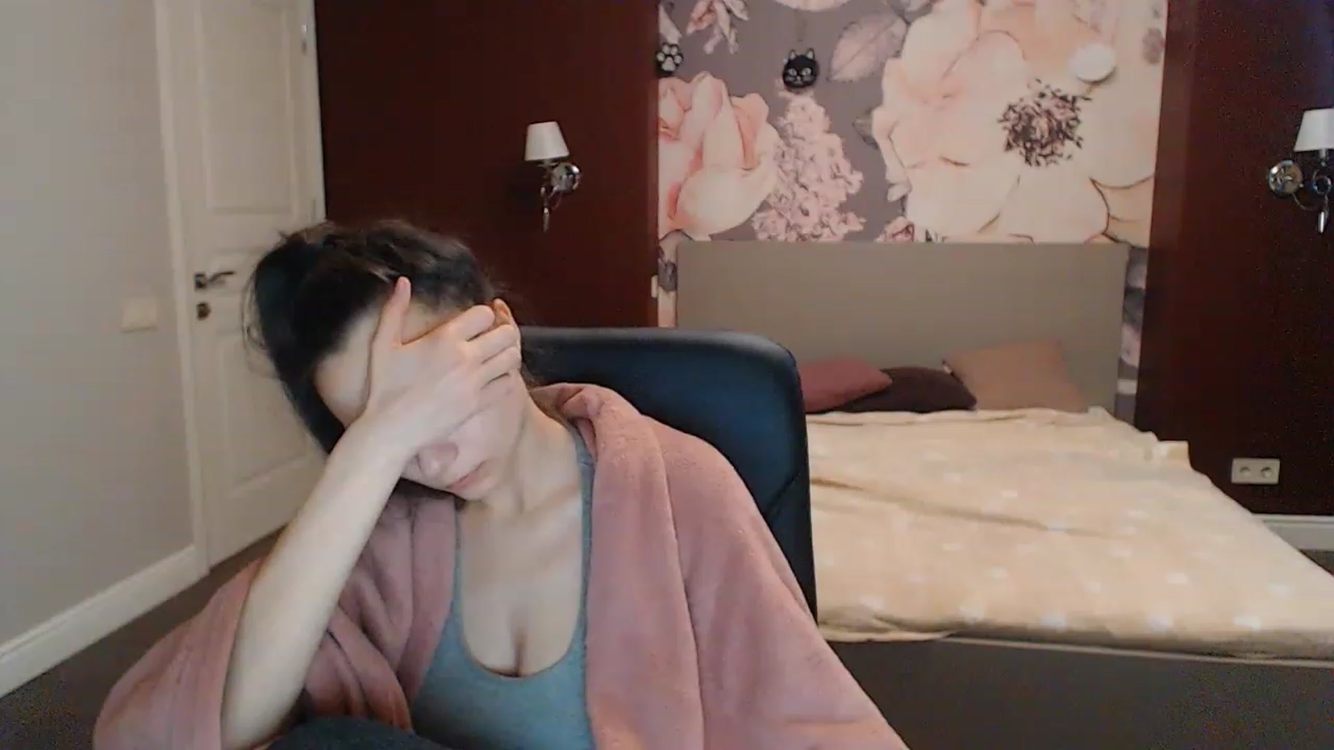 Gallery image thumbnail from Karina_Mils's myfreecams stream on, 04/20/2023, 10:59 image 17 of 20