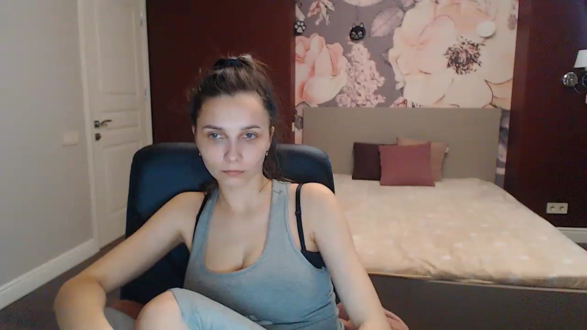 Gallery image thumbnail from Karina_Mils's myfreecams stream on, 04/22/2023, 14:53 image 2 of 20