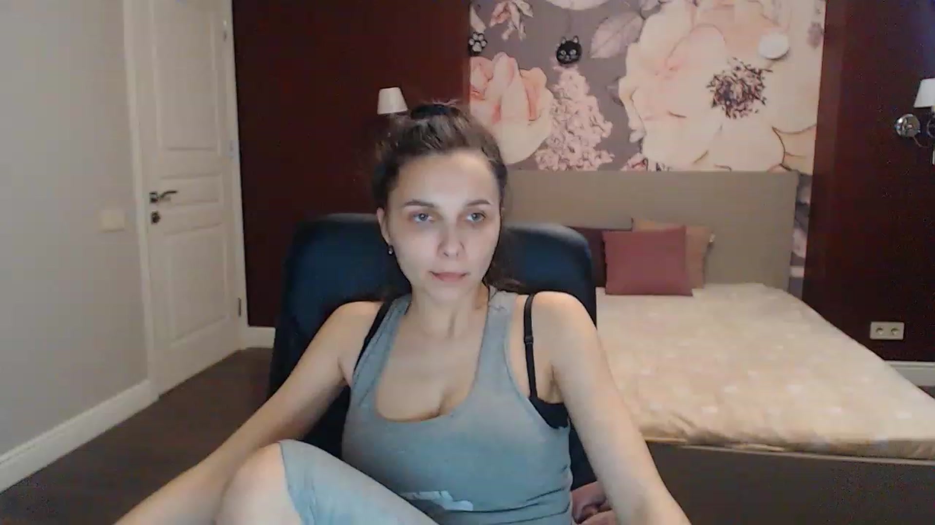 Gallery image thumbnail from Karina_Mils's myfreecams stream on, 04/22/2023, 14:53 image 5 of 20