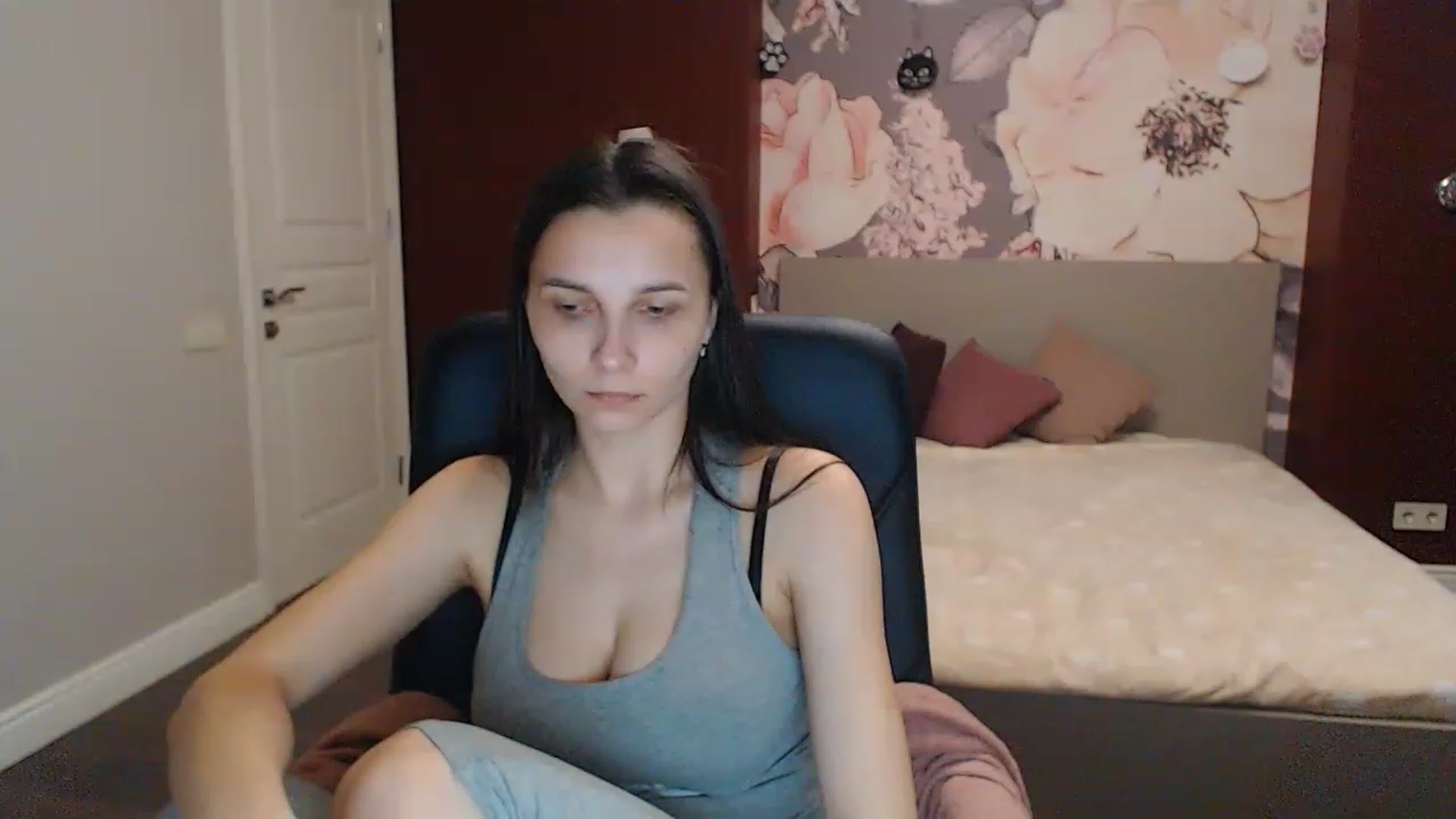Gallery image thumbnail from Karina_Mils's myfreecams stream on, 04/27/2023, 08:01 image 20 of 20