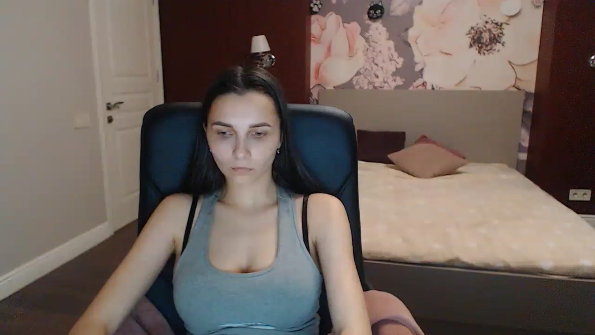 Gallery image thumbnail from Karina_Mils's myfreecams stream on, 04/28/2023, 15:29 image 18 of 20