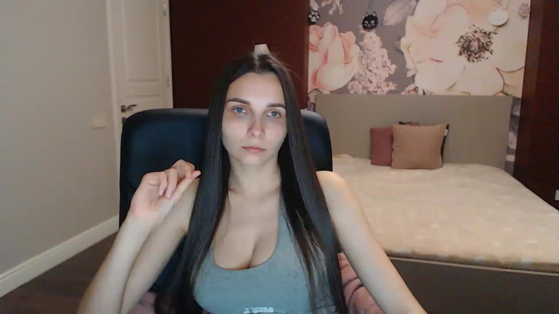 Gallery image thumbnail from Karina_Mils's myfreecams stream on, 04/30/2023, 14:05 image 16 of 20
