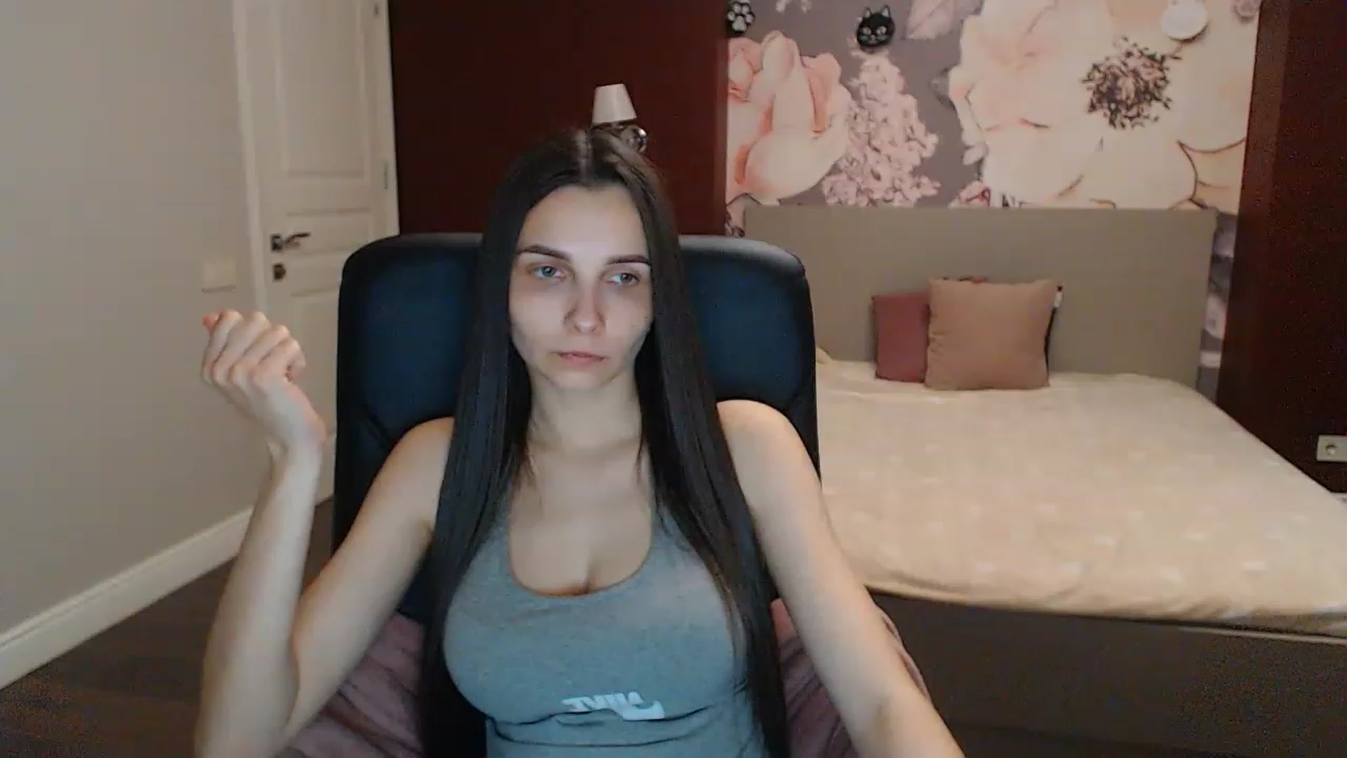 Gallery image thumbnail from Karina_Mils's myfreecams stream on, 04/30/2023, 15:48 image 12 of 20
