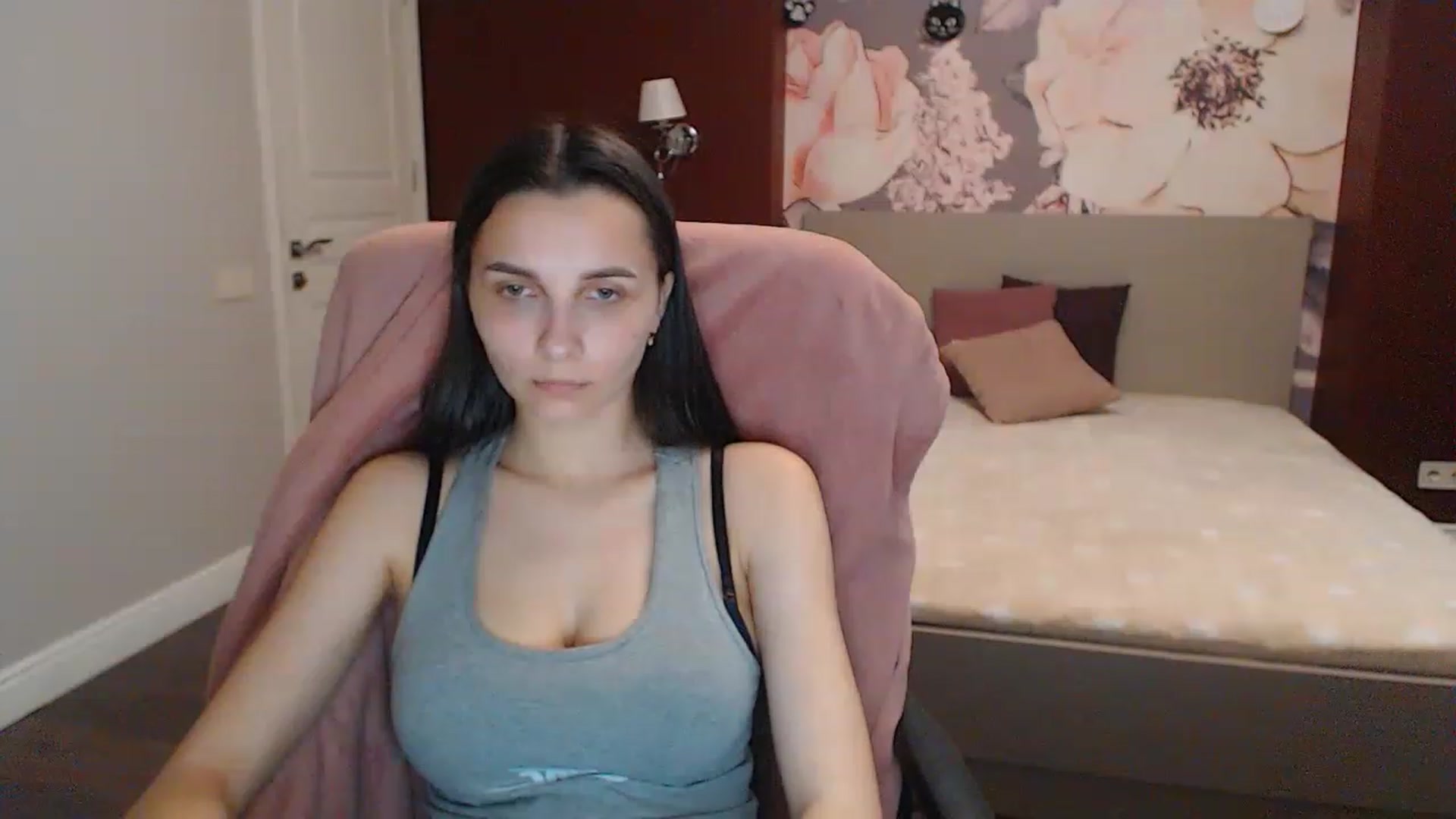 Gallery image thumbnail from Karina_Mils's myfreecams stream on, 05/04/2023, 07:02 image 19 of 20