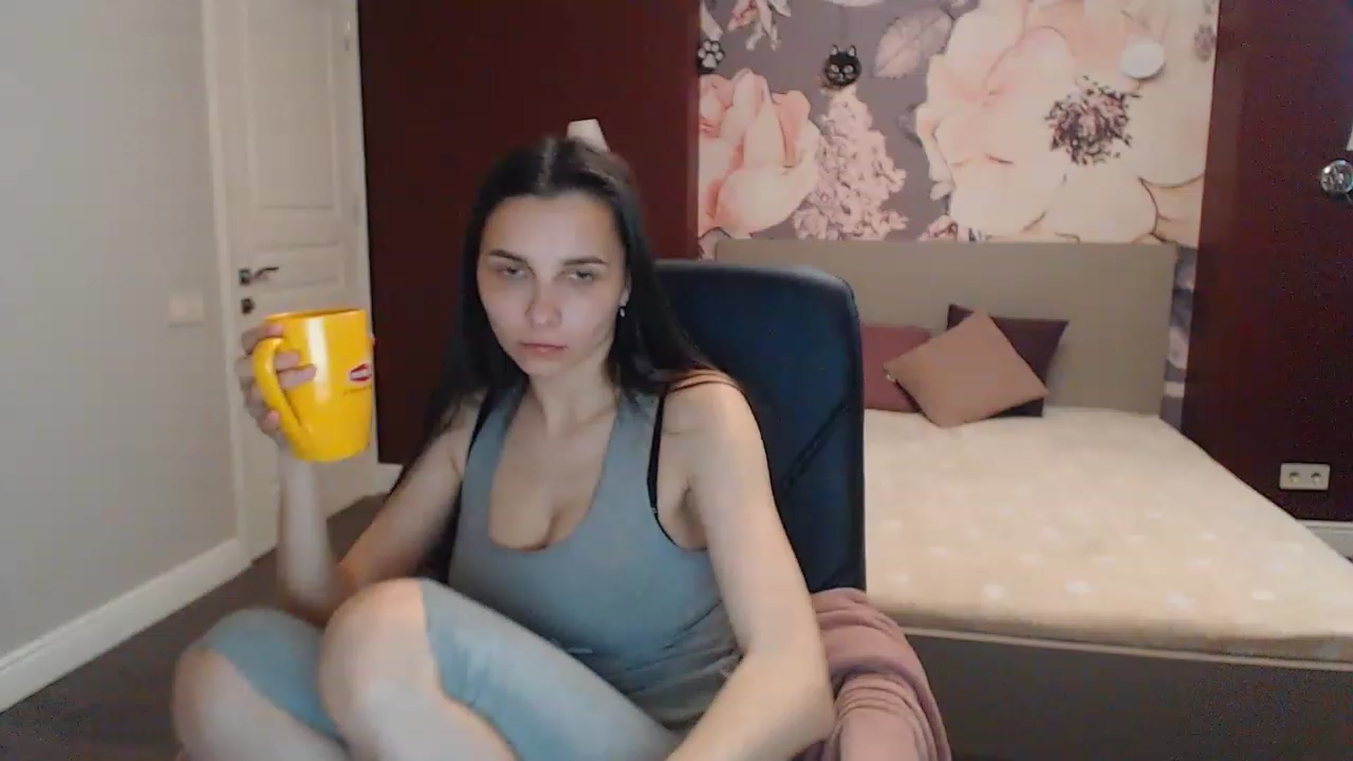 Gallery image thumbnail from Karina_Mils's myfreecams stream on, 05/05/2023, 15:28 image 7 of 20