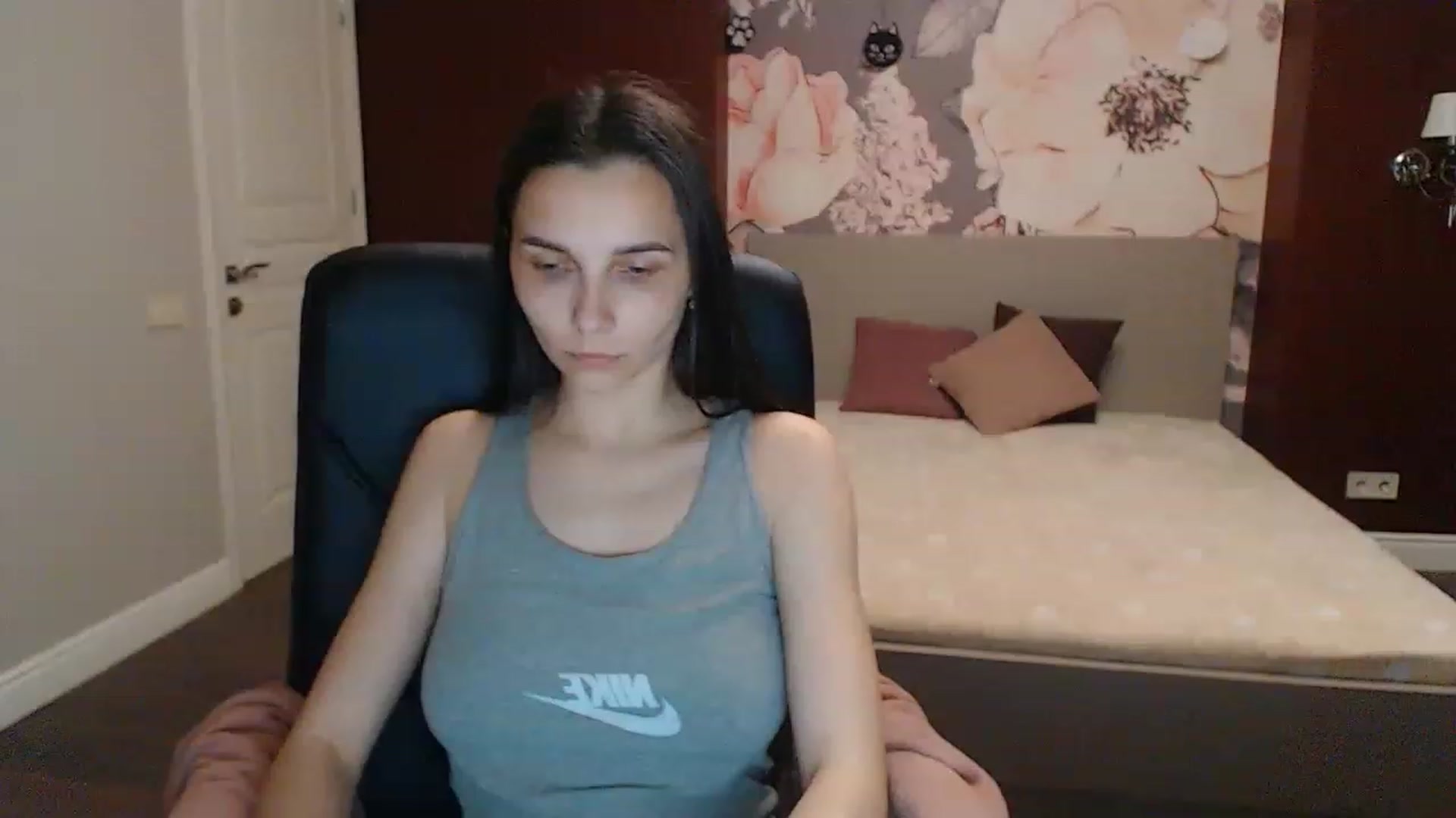 Gallery image thumbnail from Karina_Mils's myfreecams stream on, 05/05/2023, 16:59 image 20 of 20