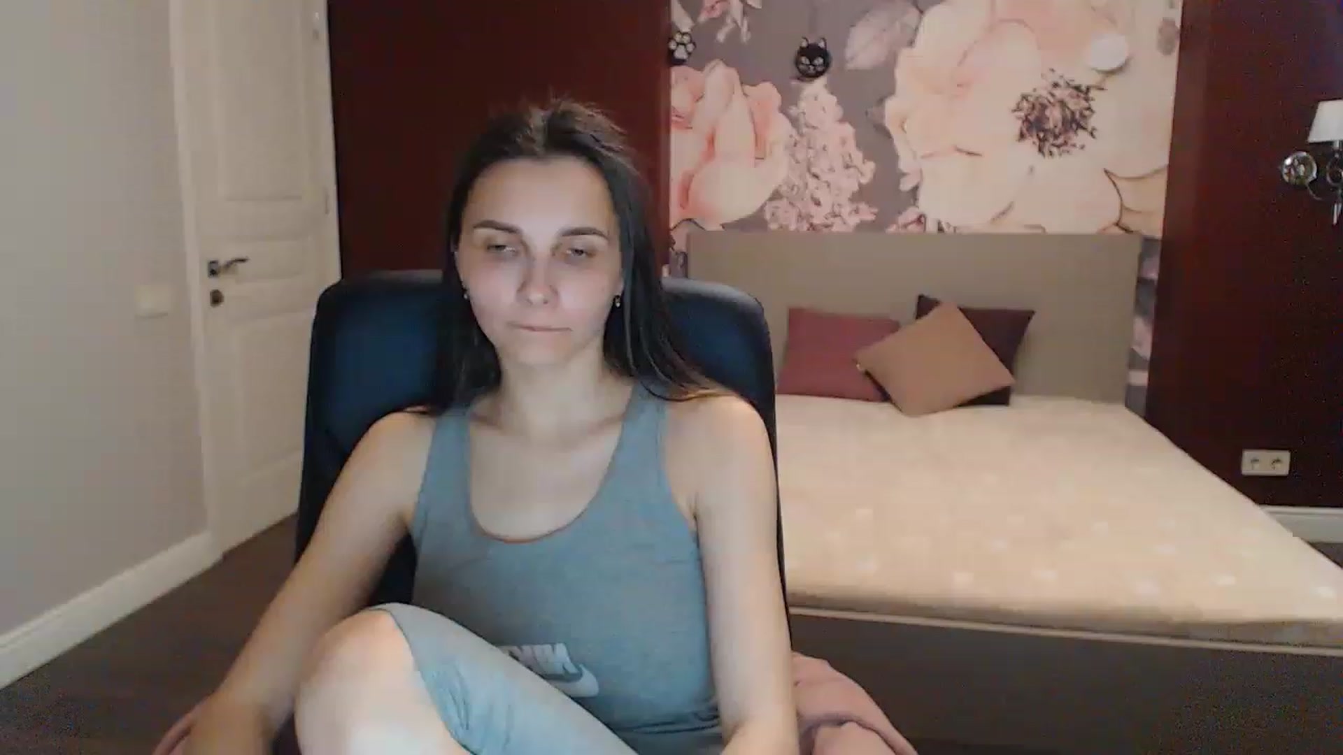 Gallery image thumbnail from Karina_Mils's myfreecams stream on, 05/05/2023, 16:59 image 6 of 20