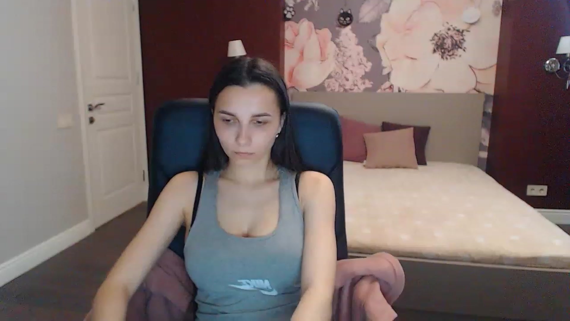 Gallery image thumbnail from Karina_Mils's myfreecams stream on, 05/06/2023, 14:52 image 19 of 20