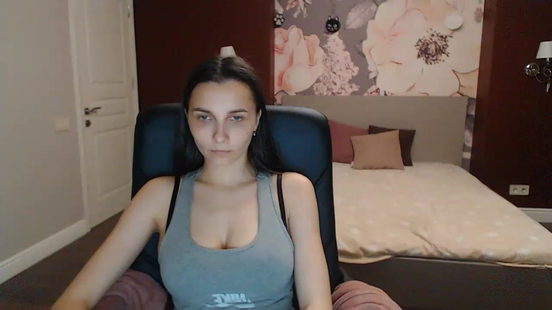 Gallery image thumbnail from Karina_Mils's myfreecams stream on, 05/06/2023, 17:07 image 20 of 20